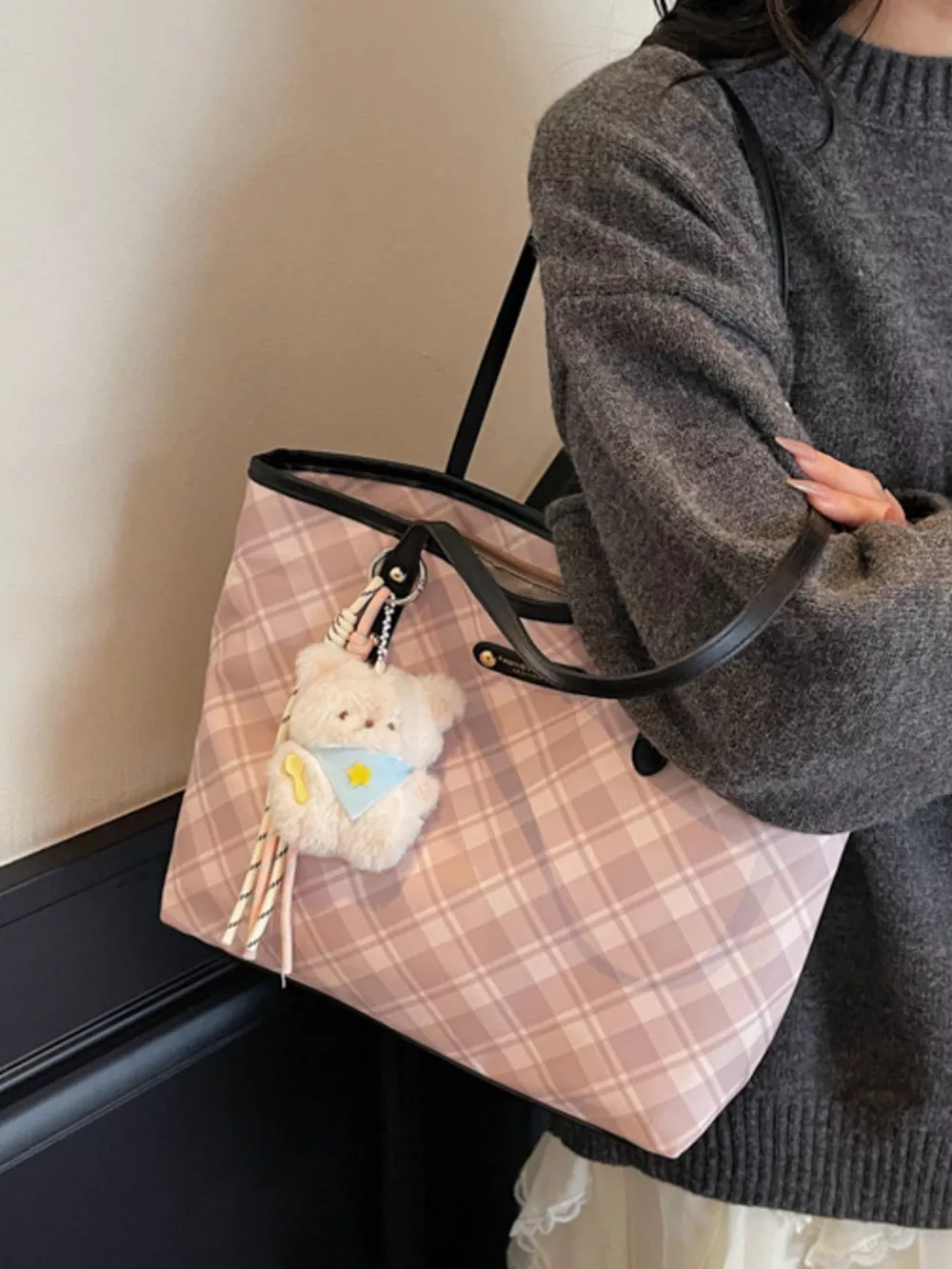 Plaid Pattern Shoulder Bag, image 2