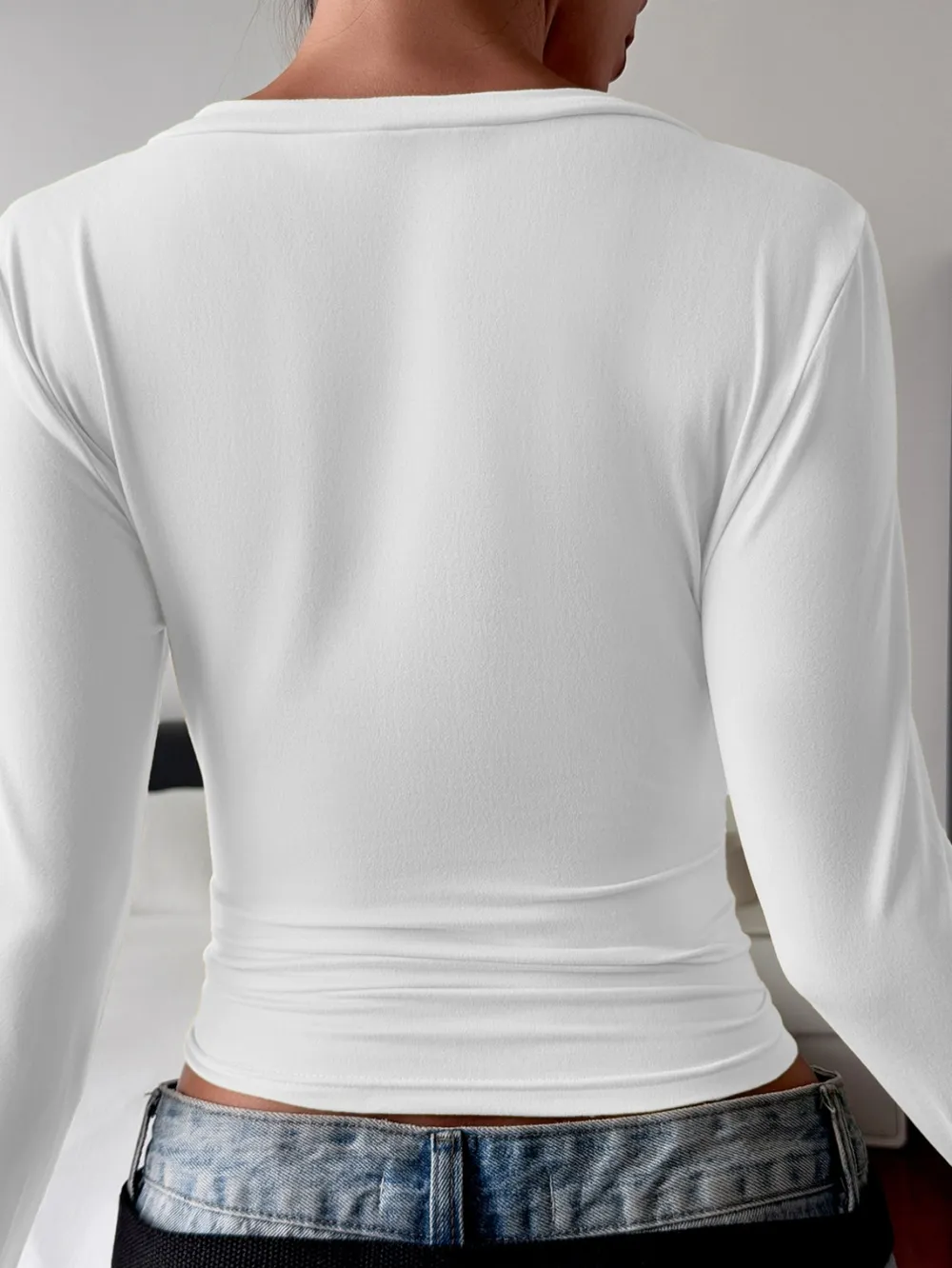 V-Neck Long Sleeve Fitted T-Shirt, image 7