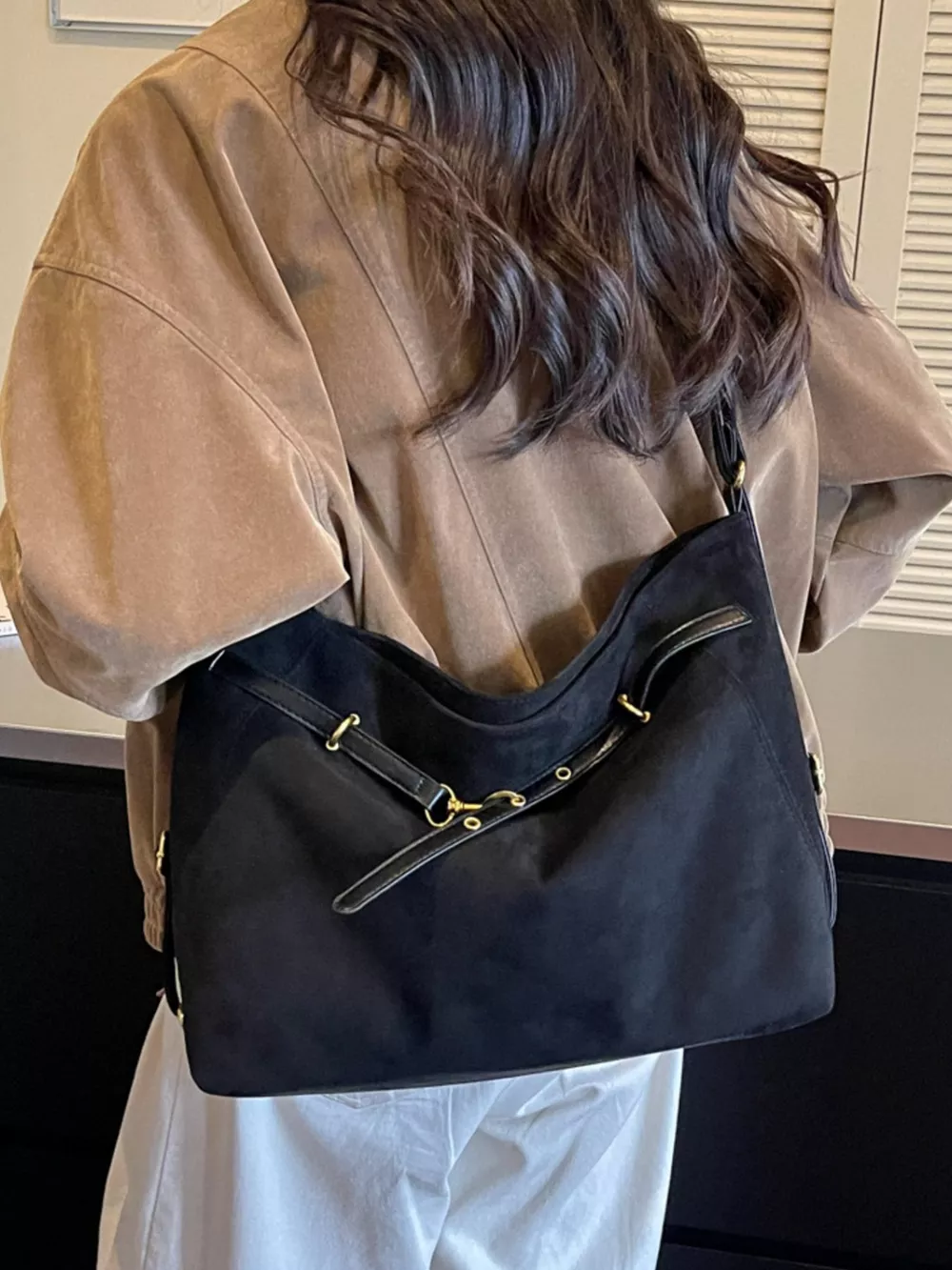 Adjustable Buckle Detail Shoulder Bag, image 6