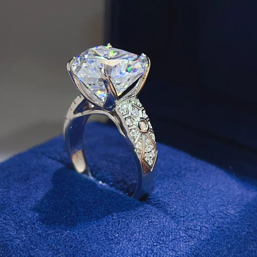 10 Carat 925 Sterling Silver Moissanite Ring, image 6