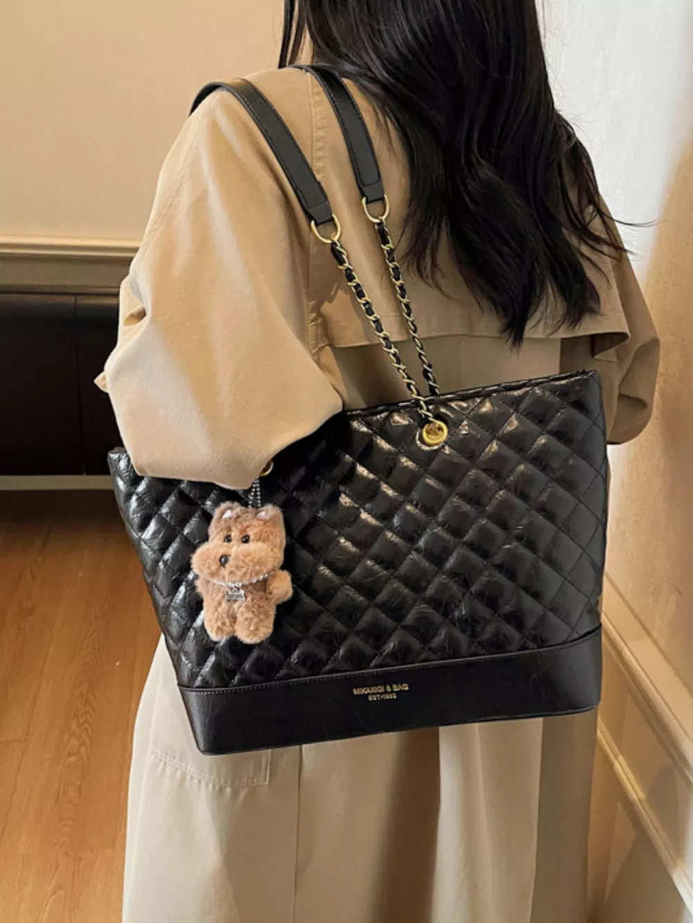 Quilted Chain Shoulder Bag, image 4