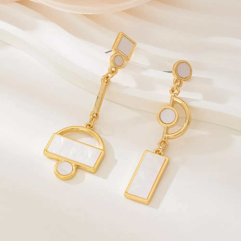 Geometric Gold Chain Drop Earrings, image 3