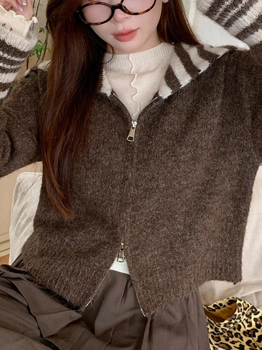 Striped Trim Zip-Up Knit Cardigan, image 3