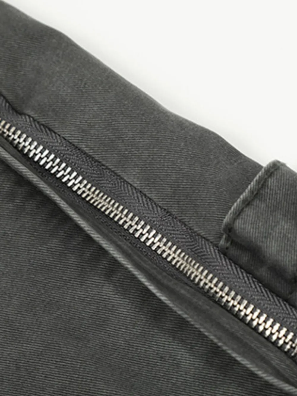 Men's Cargo Wide-Leg Jeans, image 4