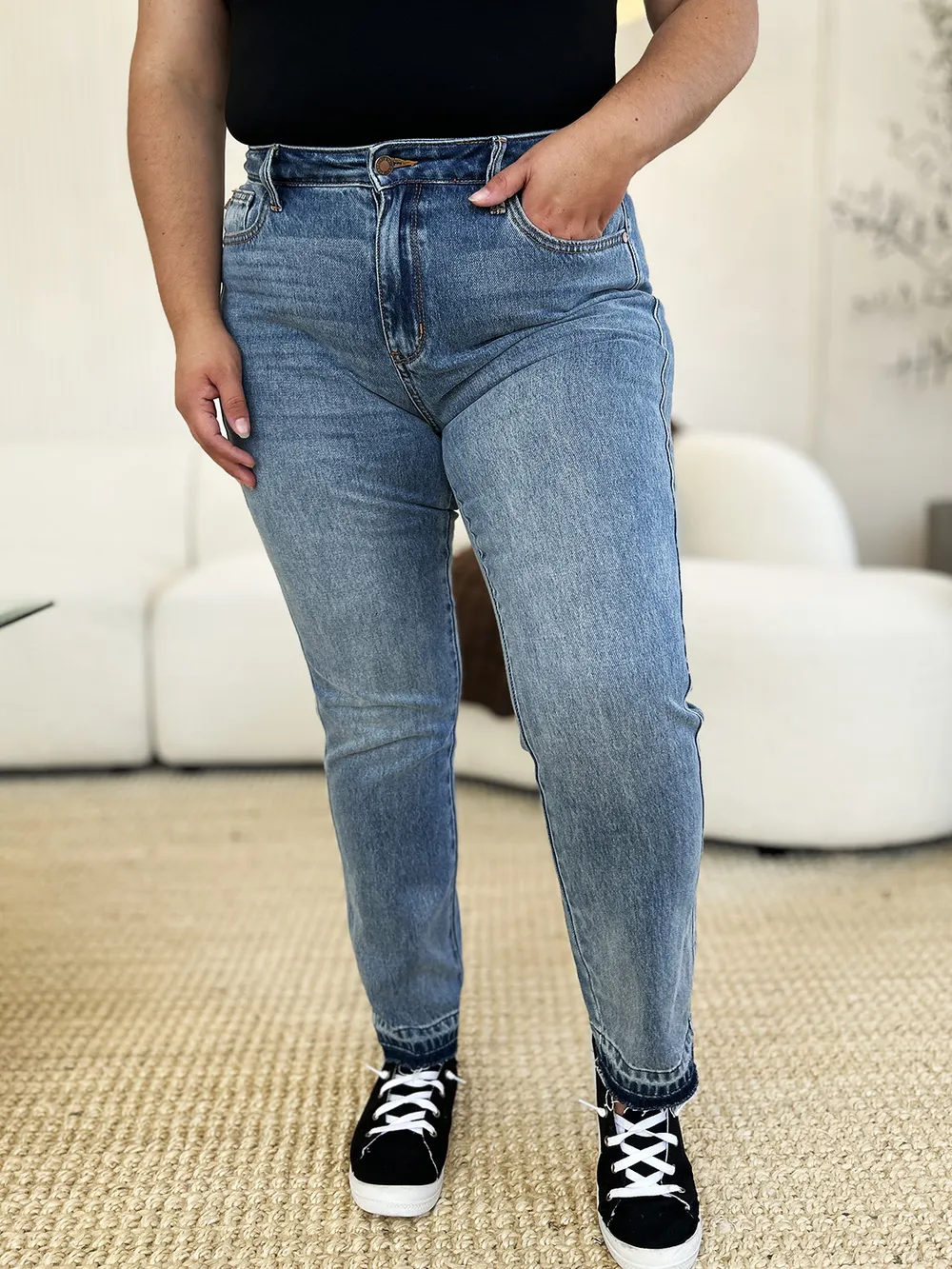 Full Size Mid Rise Rigid Magic Release Hem Jeans, image 5