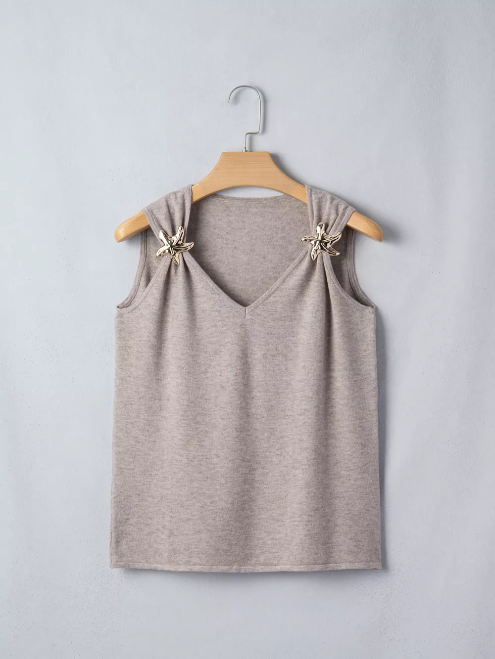 Metal Star Detail V Neck Sweater Knit Tank Top, image 2