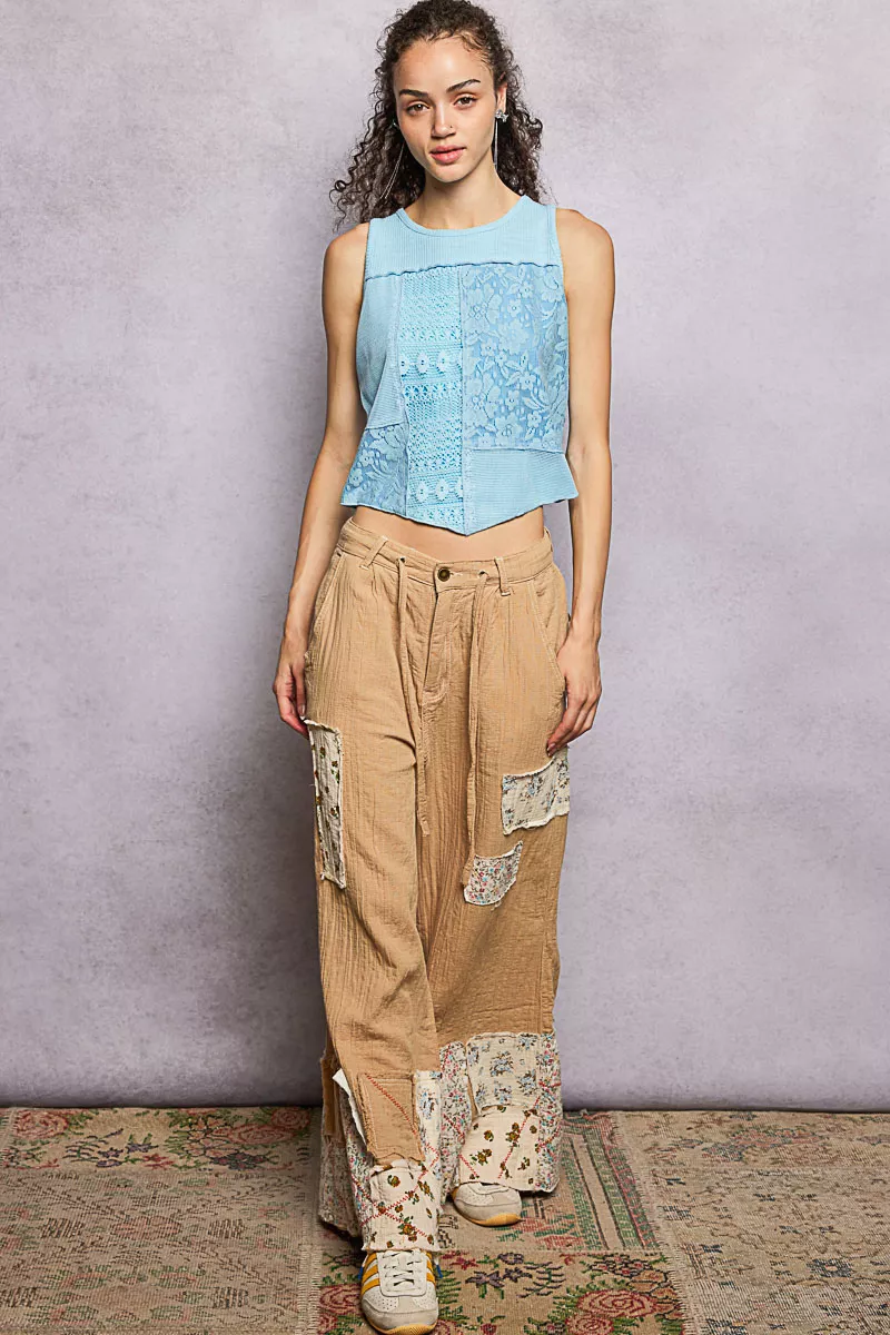 Ribbed Round Neck Cropped Tank with Lace Detail, image 3