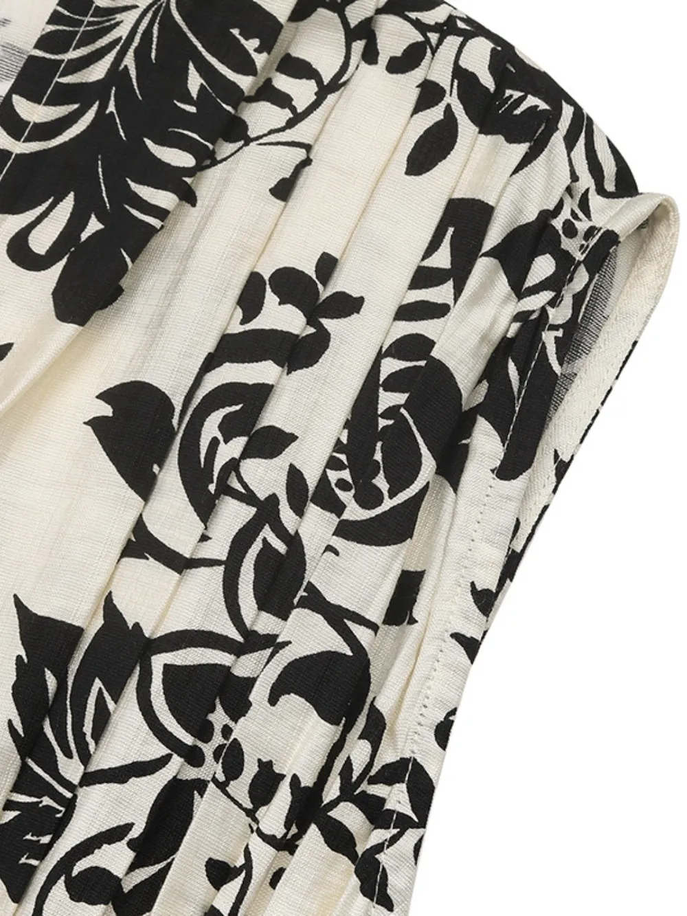 Printed V-Neck Cap Sleeve Dress, image 3