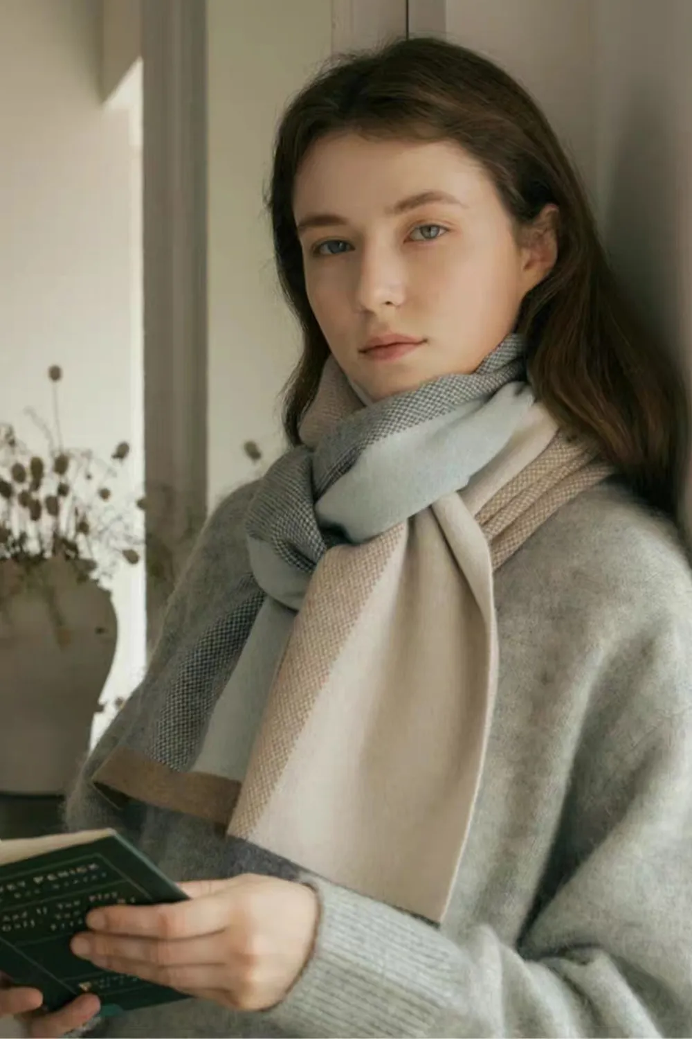 Thermal Contrast Acrylic Scarf, image 2