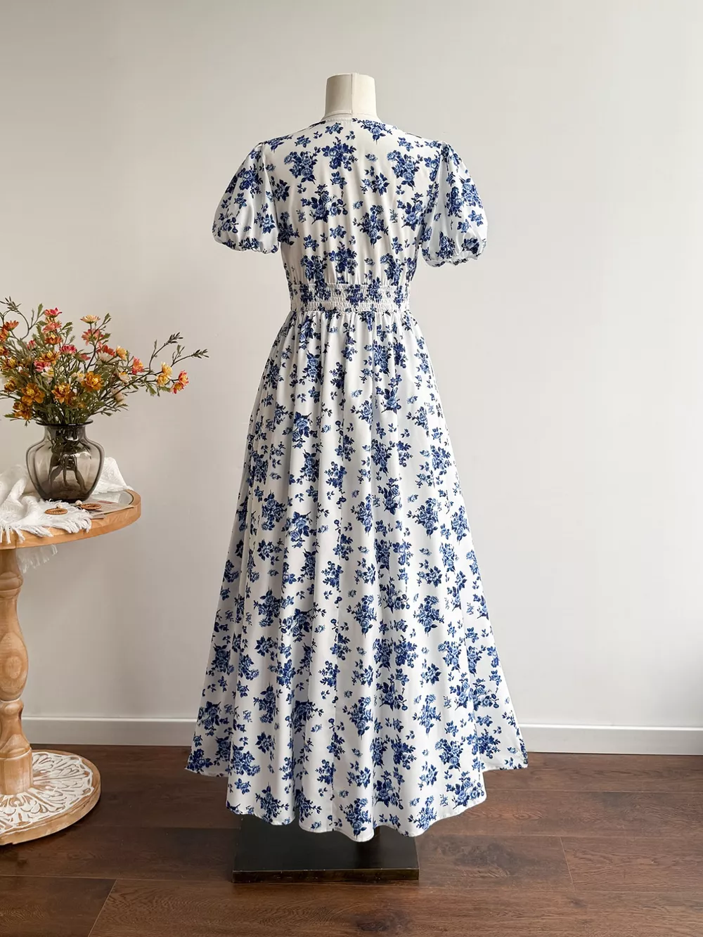 Floral Print V-Neck Puff Sleeve Dress, image 2