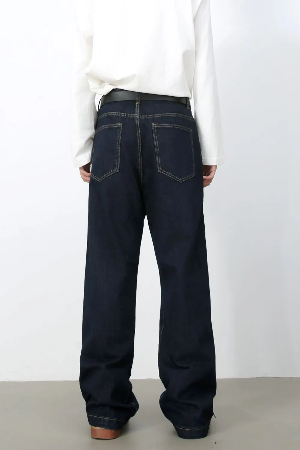 Men's Wide Straight Leg Jeans with Pockets, image 2