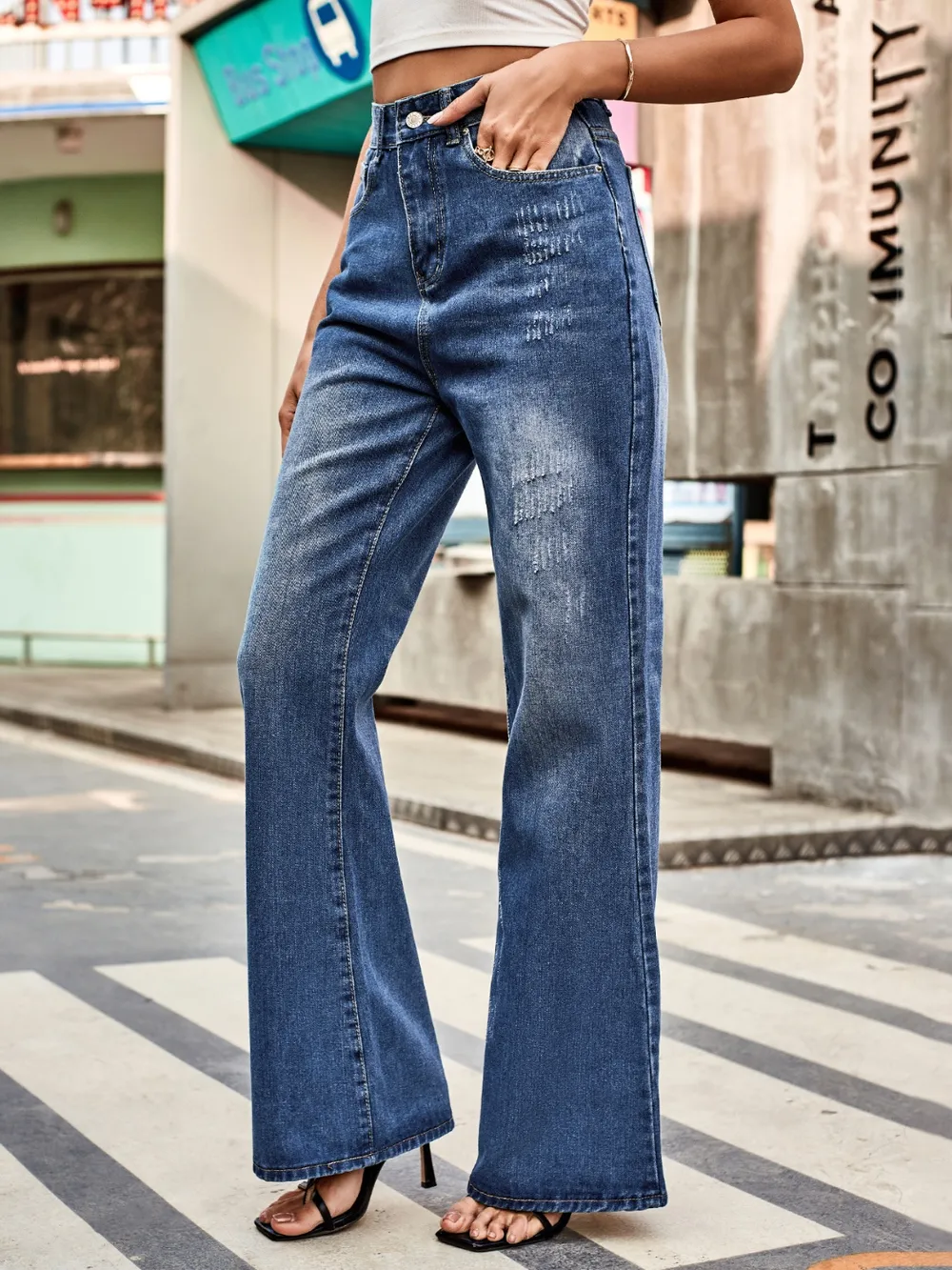 High Rise Bootcut Jeans with Pockets, image 3