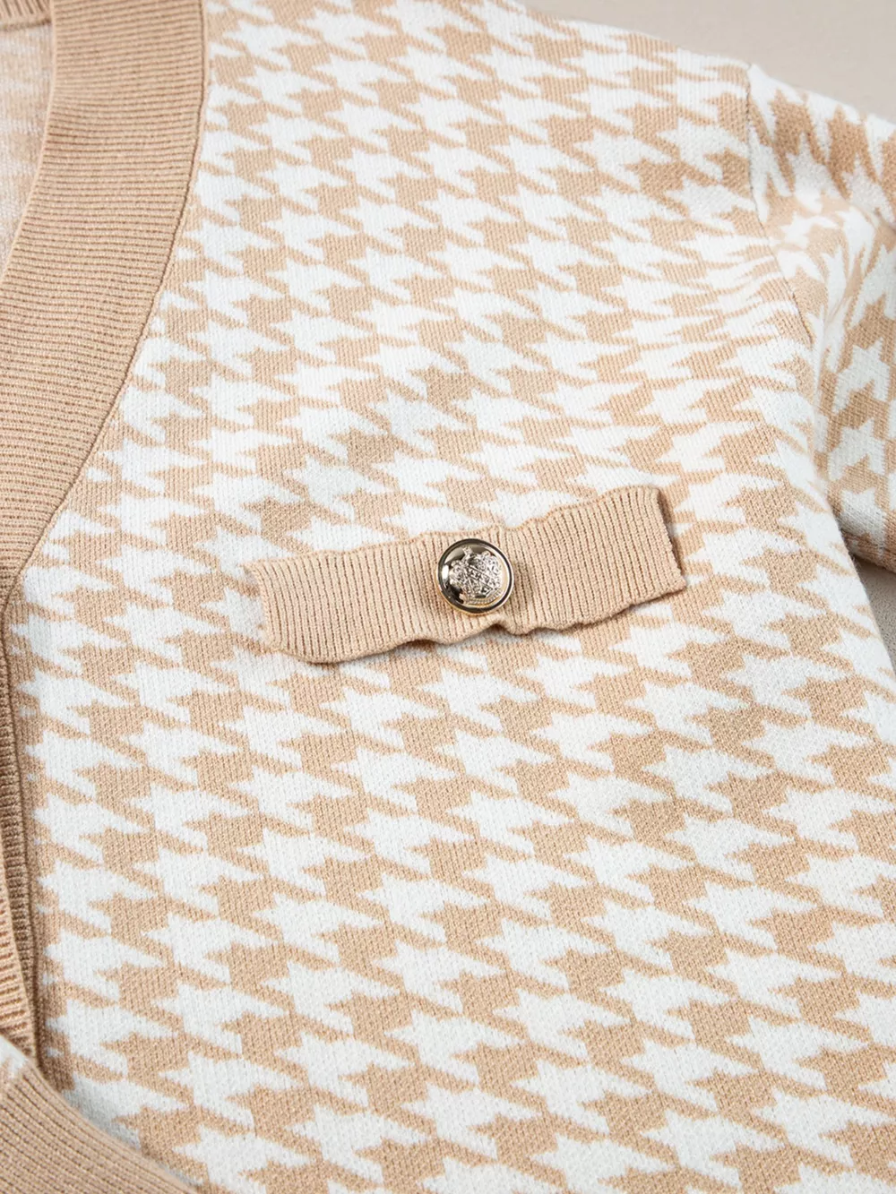 Contrast Edge Metal Button Slim Cardigan with Pockets, image 12