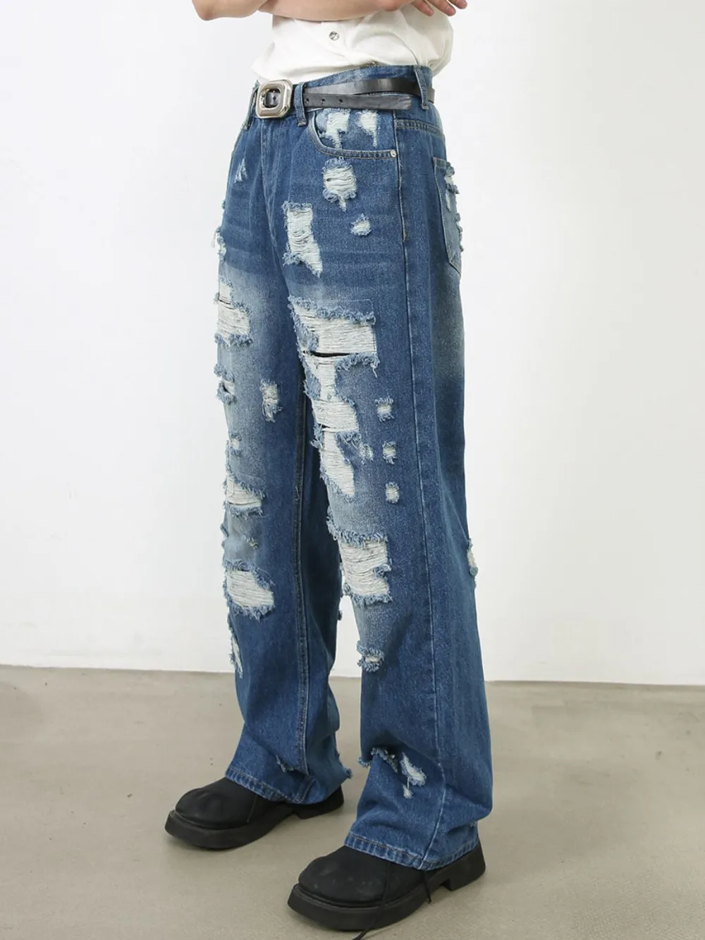 Men's Distressed Jeans with Pockets, image 4