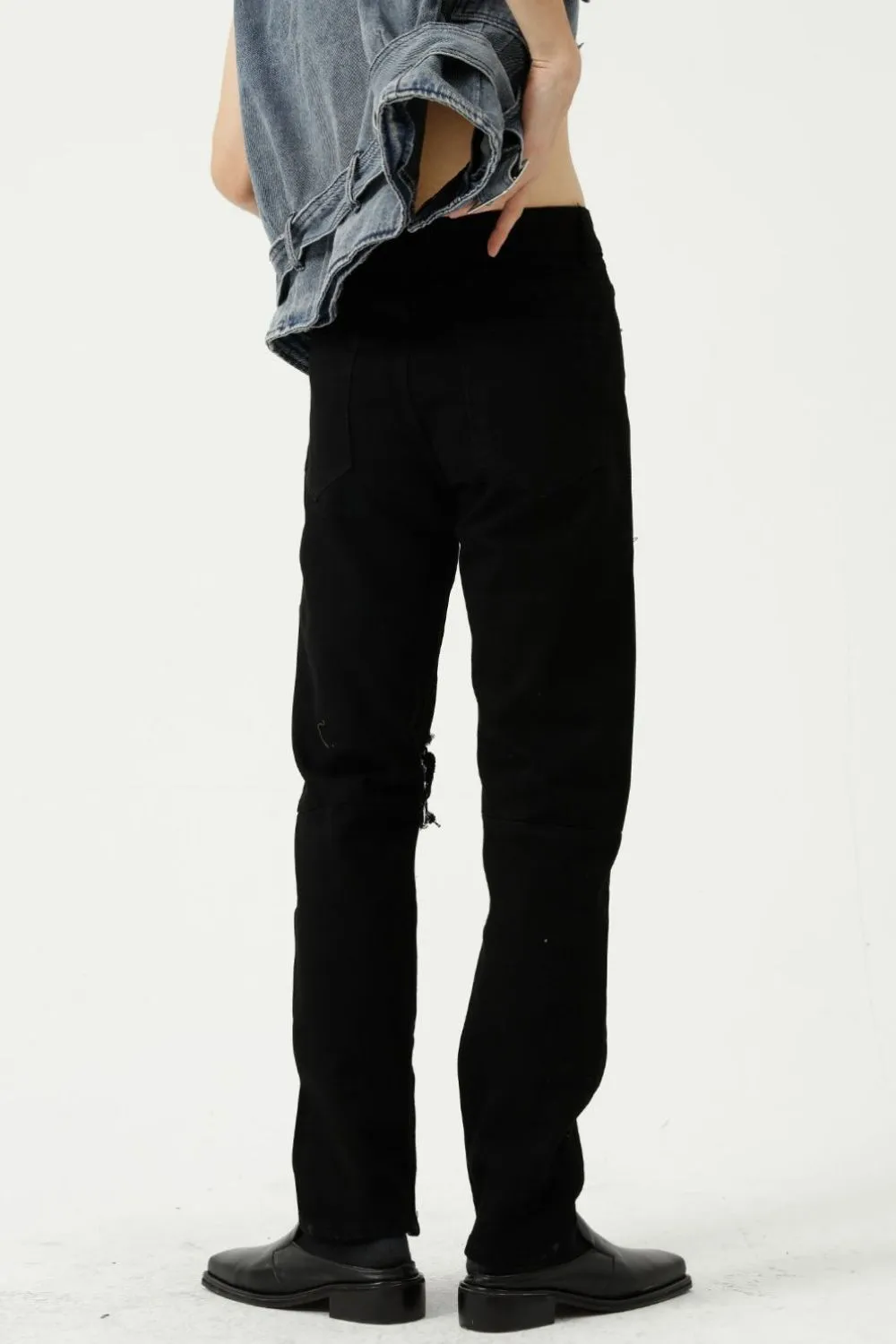 Distressed Mid Rise Jeans with Pockets, image 4