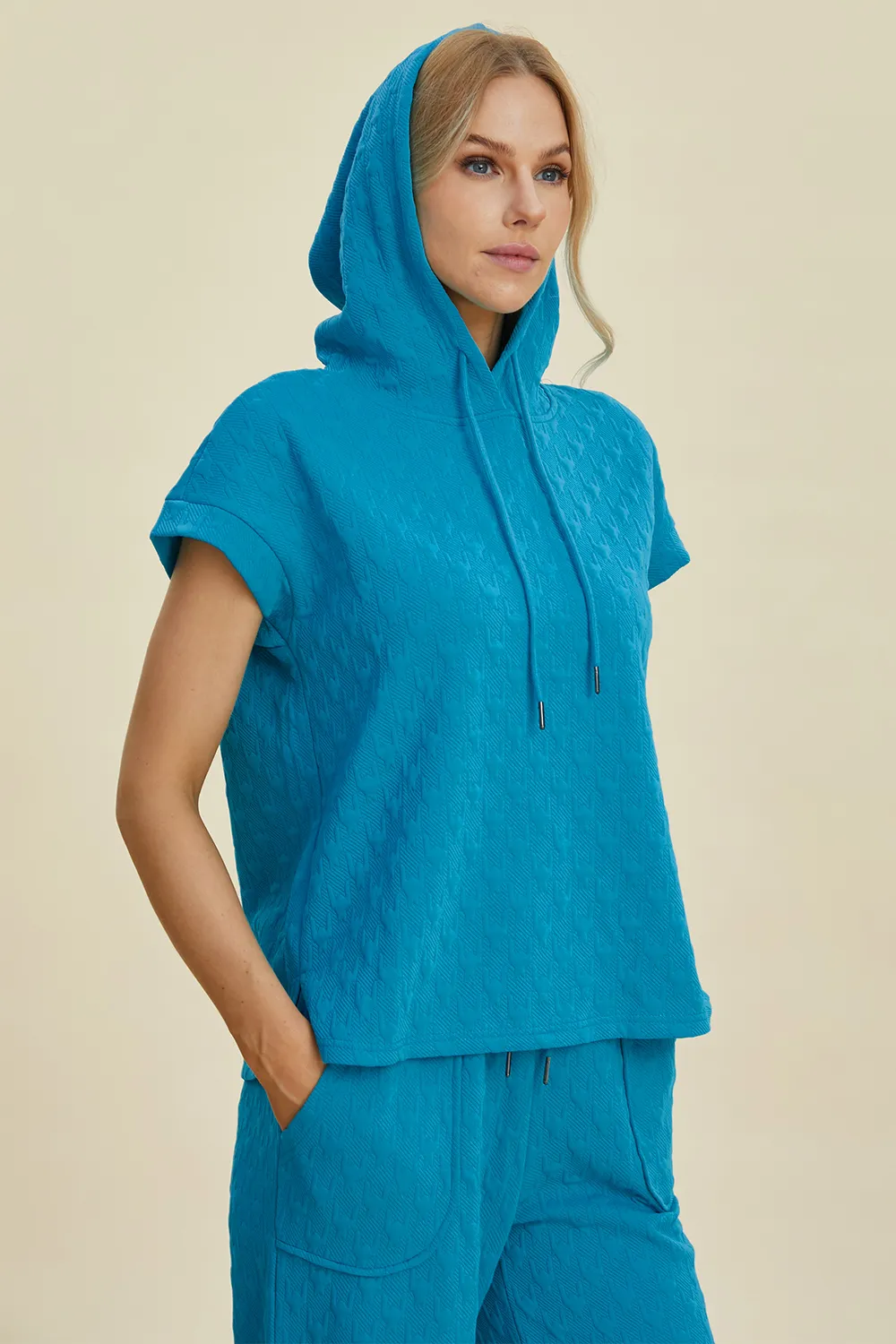 Full Size Texture Drawstring Short Sleeve Hoodie and Pocketed Pants Set, image 3