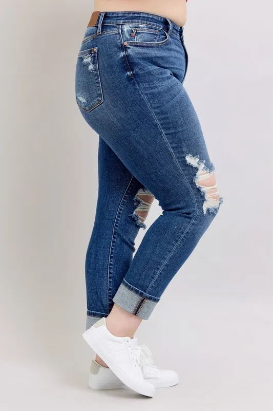 Full Size Mid Rise Boyfriend destroy Jeans with Yoke Pockets and Faux Selvedge Cuff Plus Size, image 2