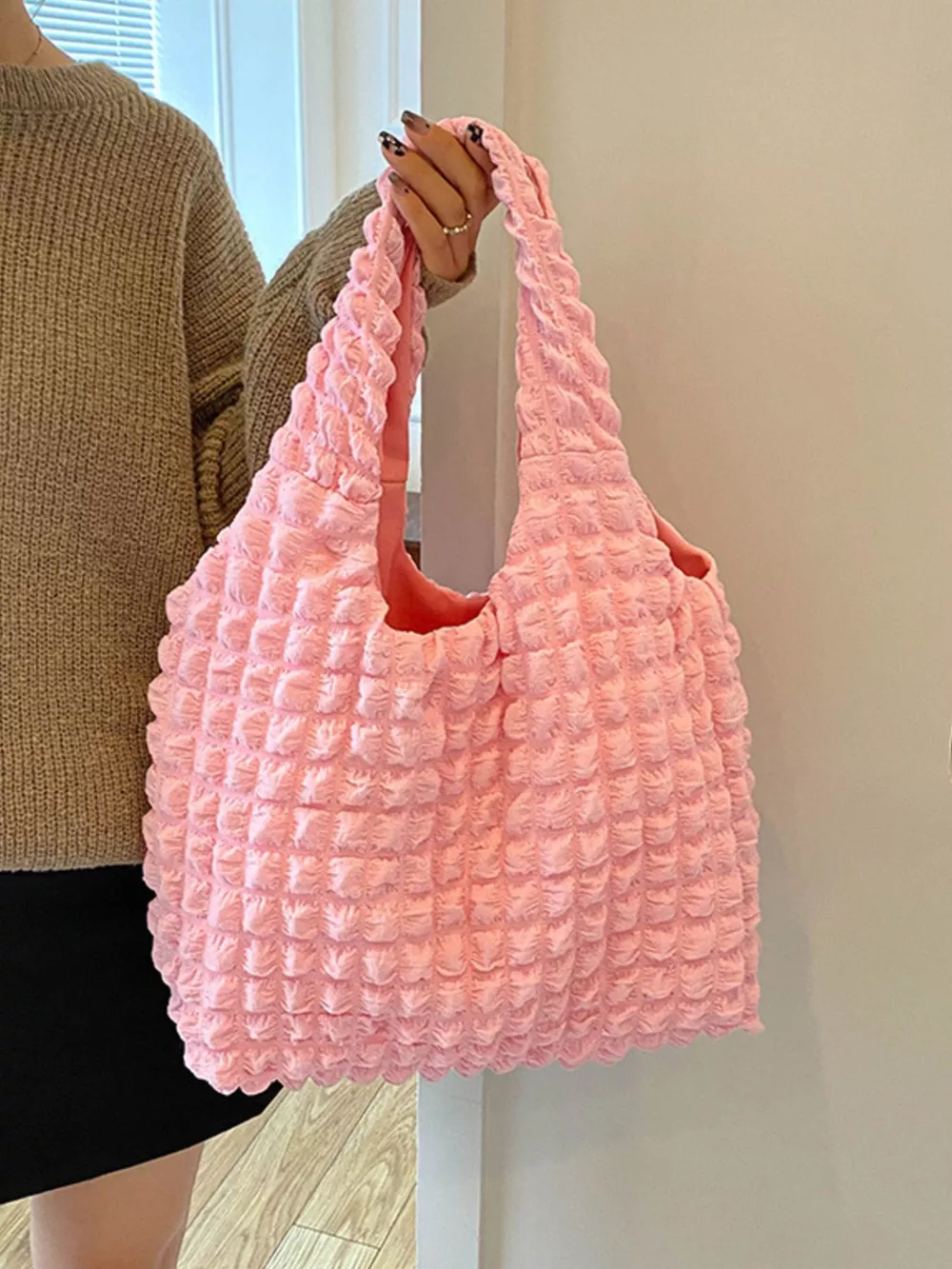 Textured Ruched Shoulder Bag, image 3