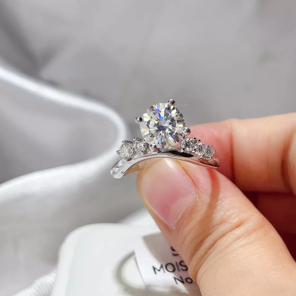 2 Carat 925 Sterling Silver Moissanite Ring