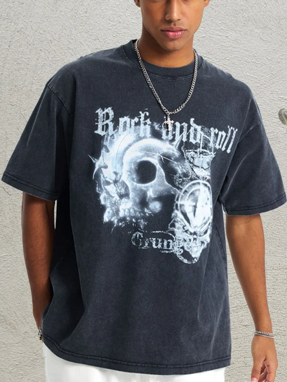 Men's Graphic Round Neck Short Sleeve T-Shirt