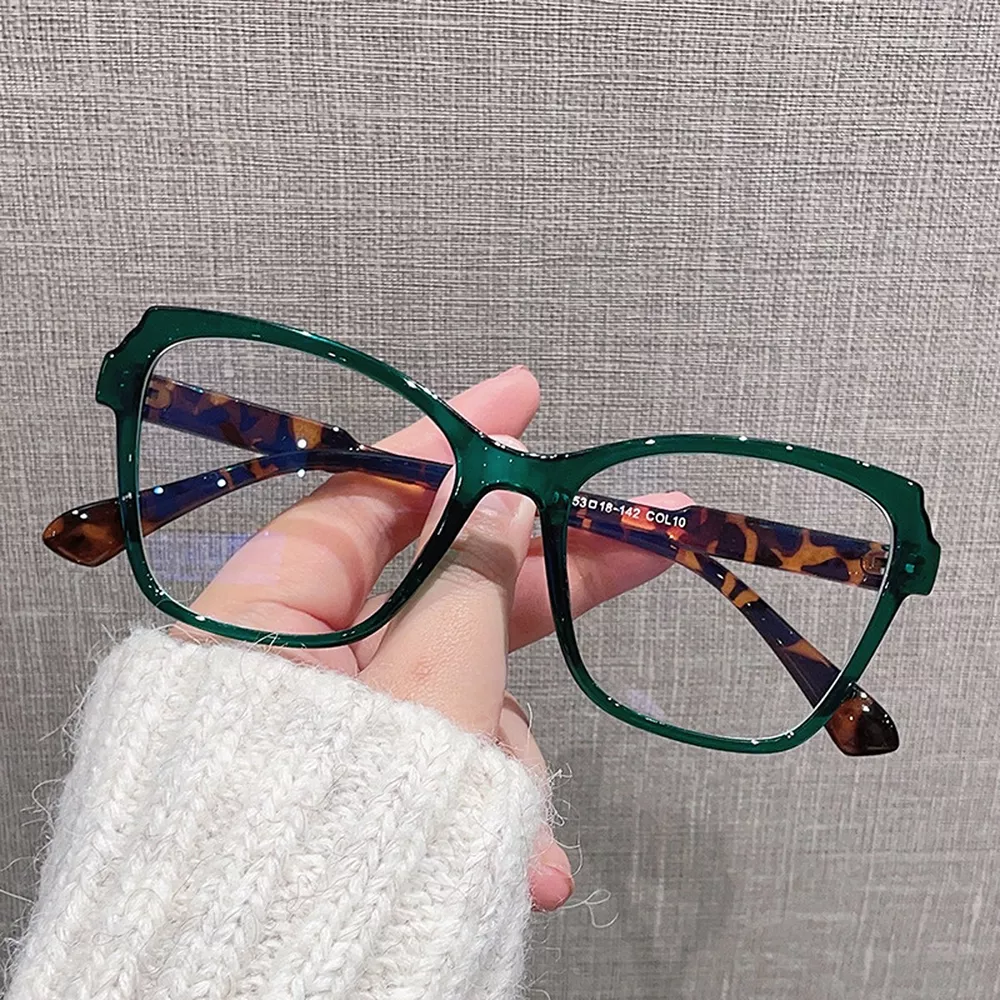 Lightweight Square Sunglasses, image 4