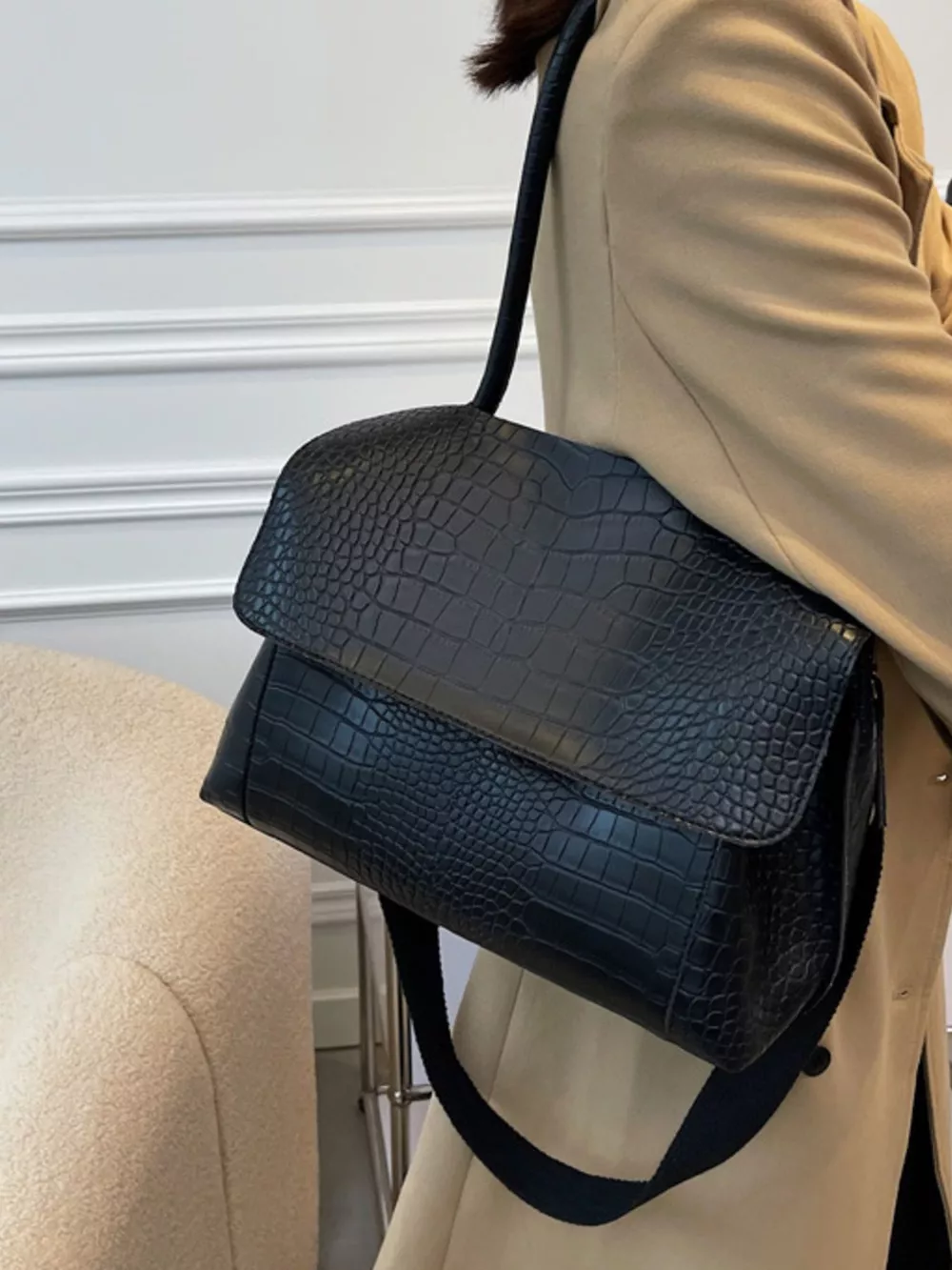 Crocodile Embossed Flap Shoulder Bag, image 3