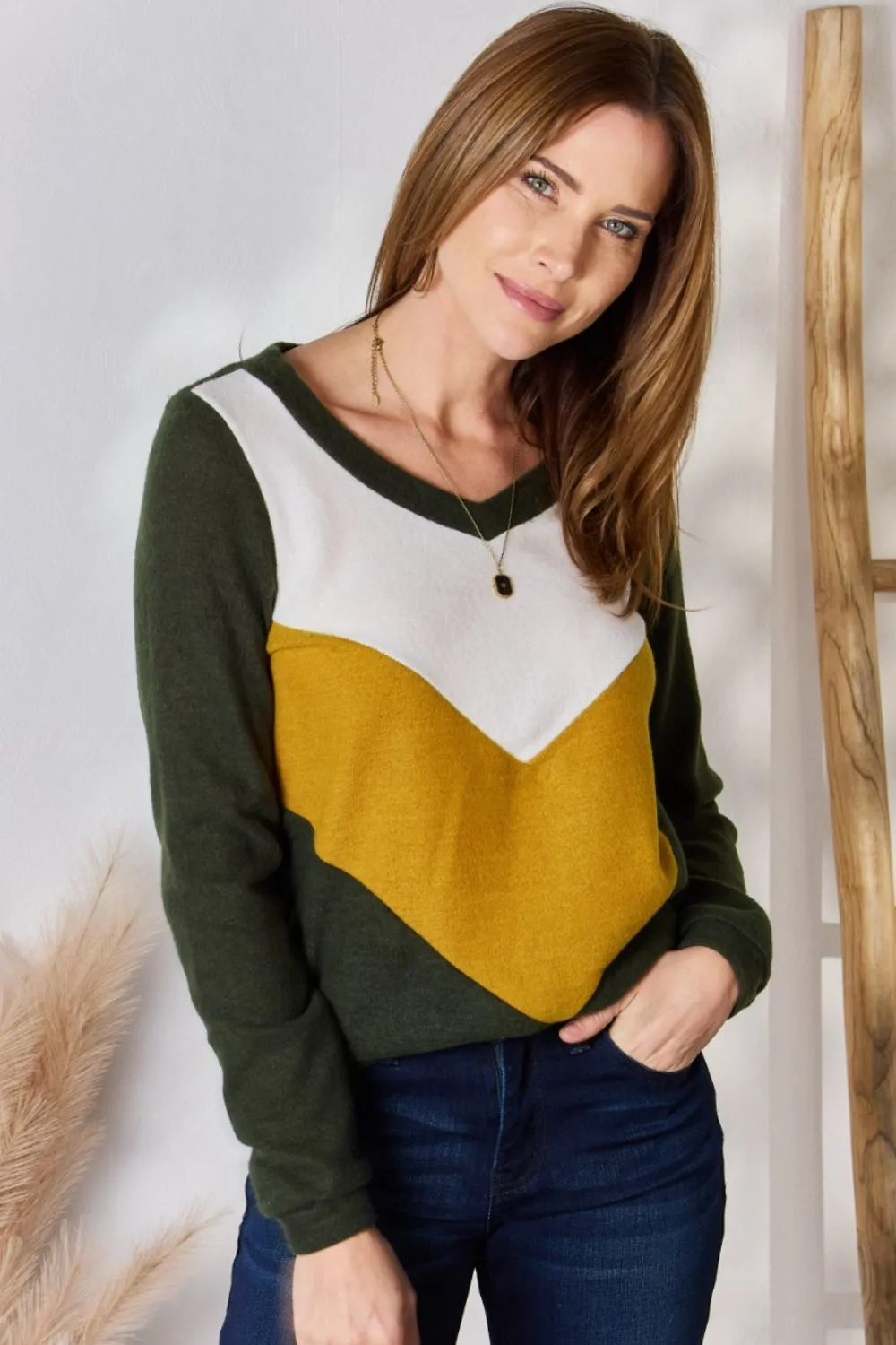 Full Size Colorblock V-Neck Blouse, image 5