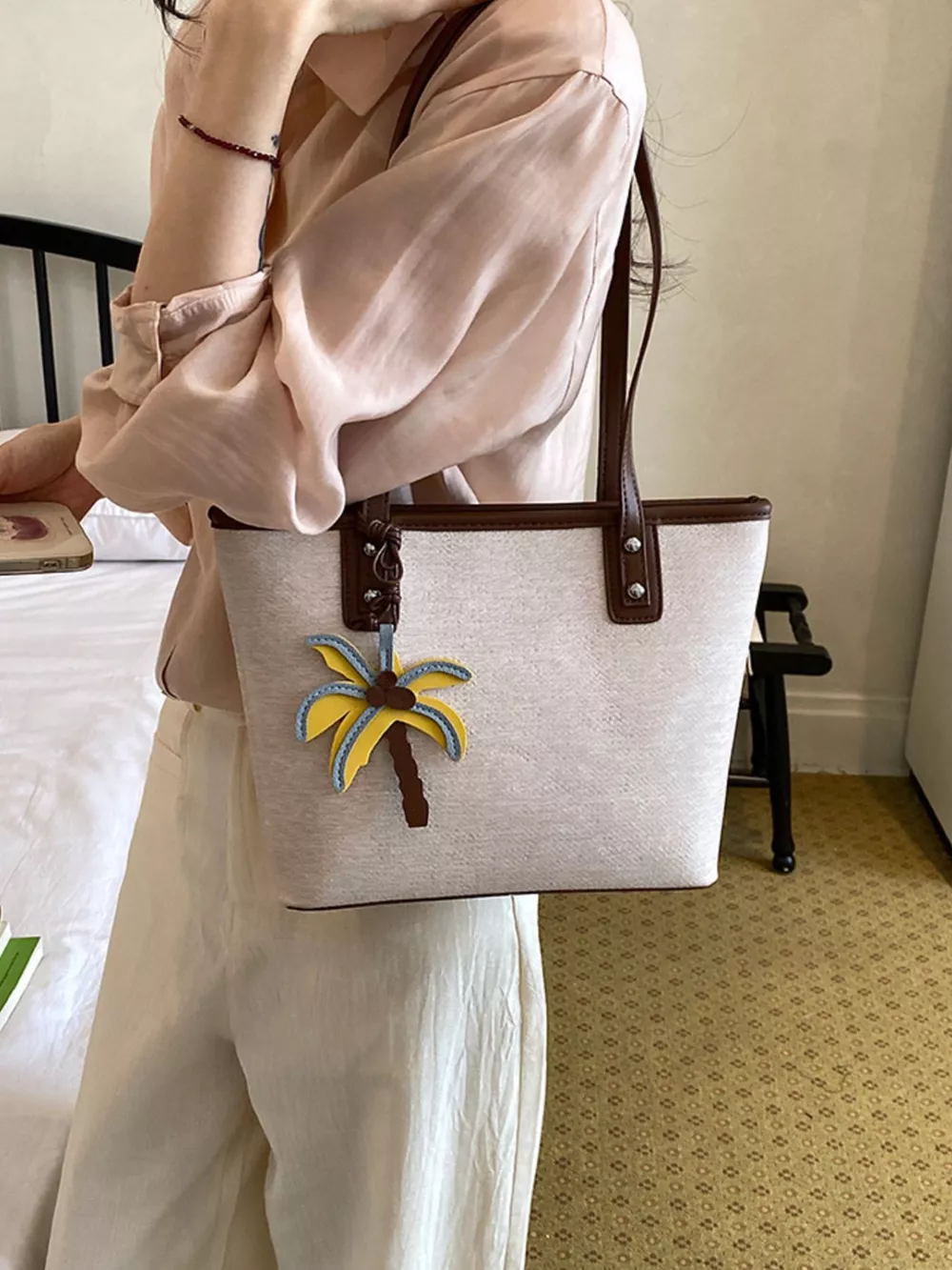Contrast Trim Shoulder Bag with Tropical Palm Tree Charm, image 6