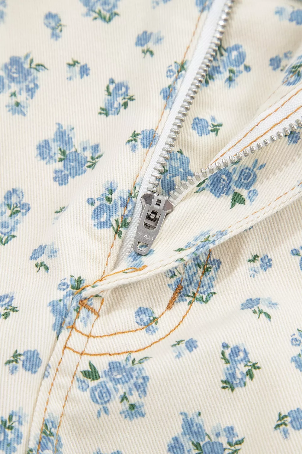 Grommet Knot Waist Floral Barrel Leg Jeans, image 10
