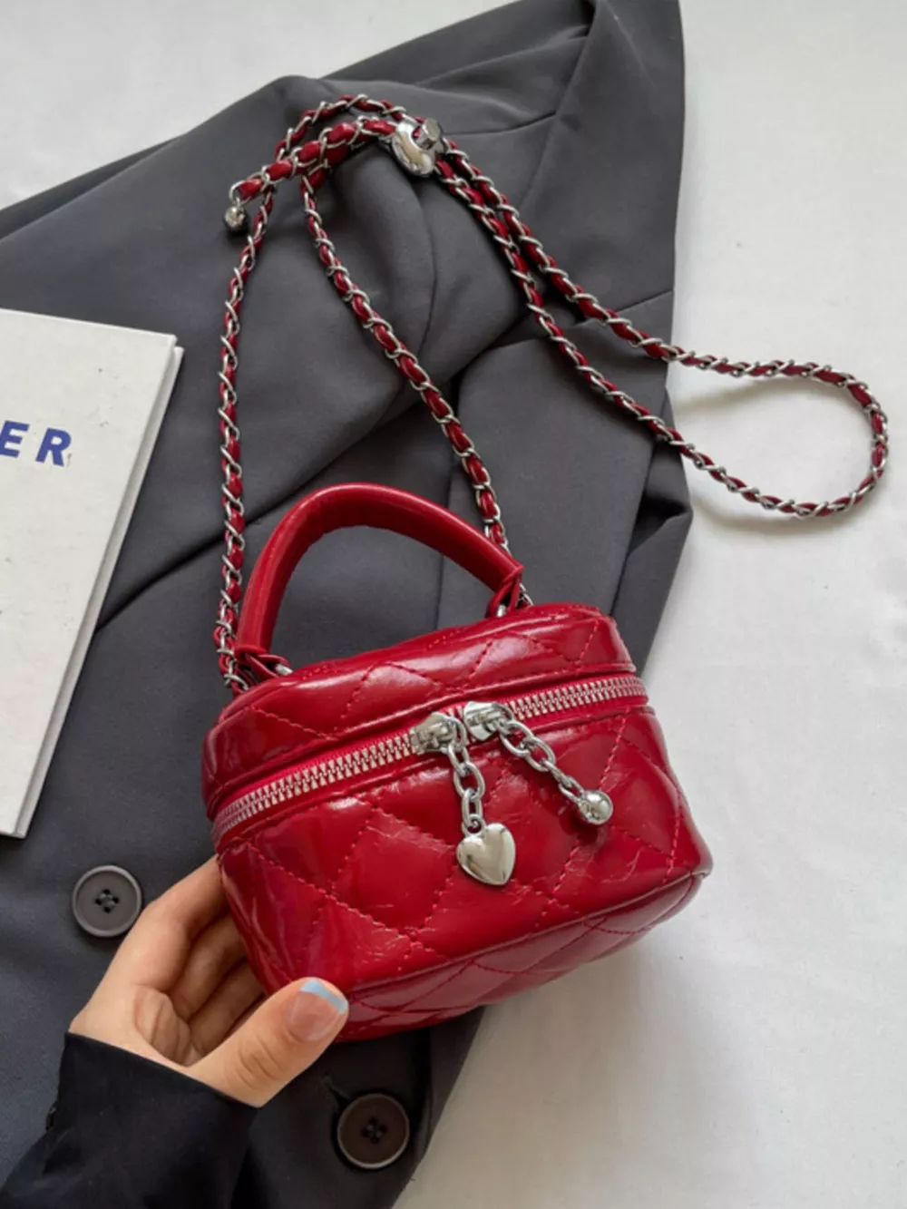 Quilted Pattern Crossbody Bag, image 3