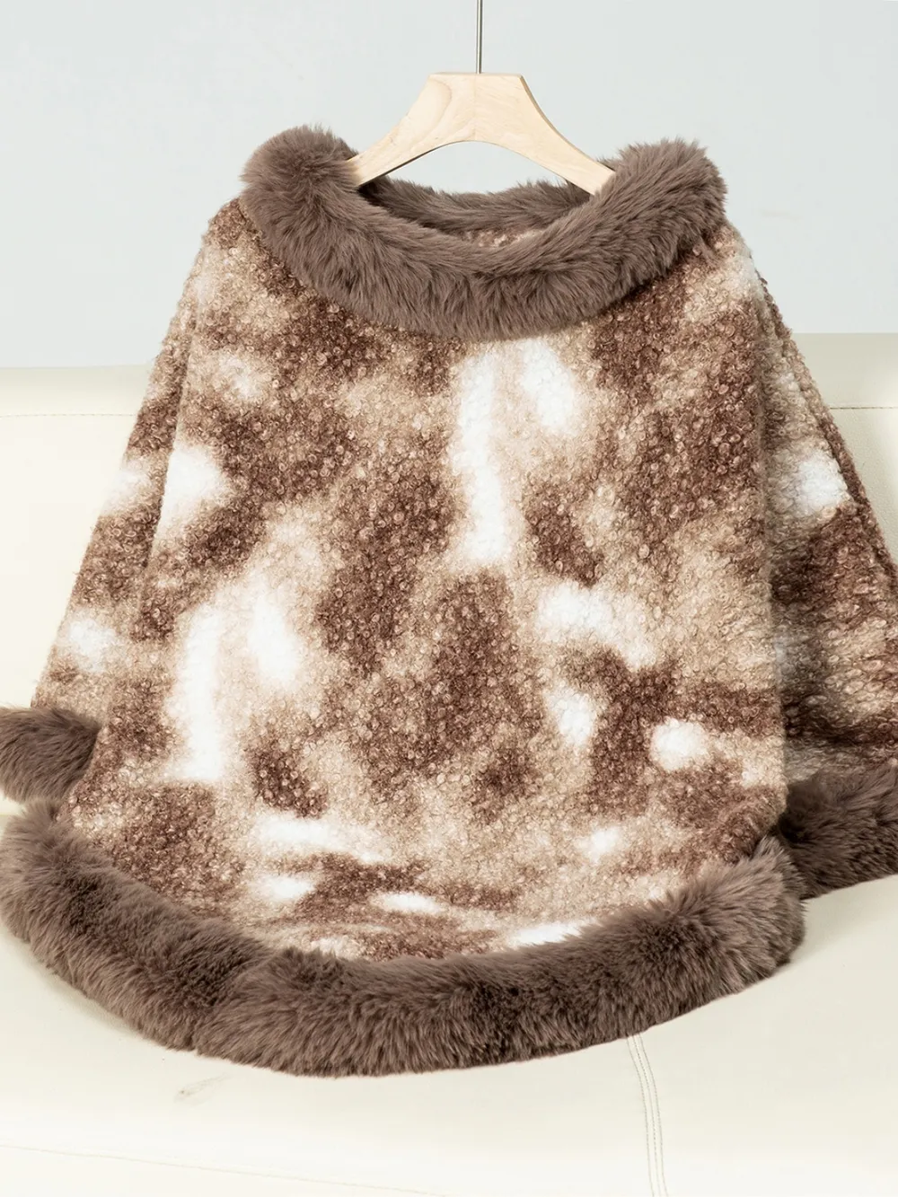 Furry Contrast Three-Quarter Poncho, image 9