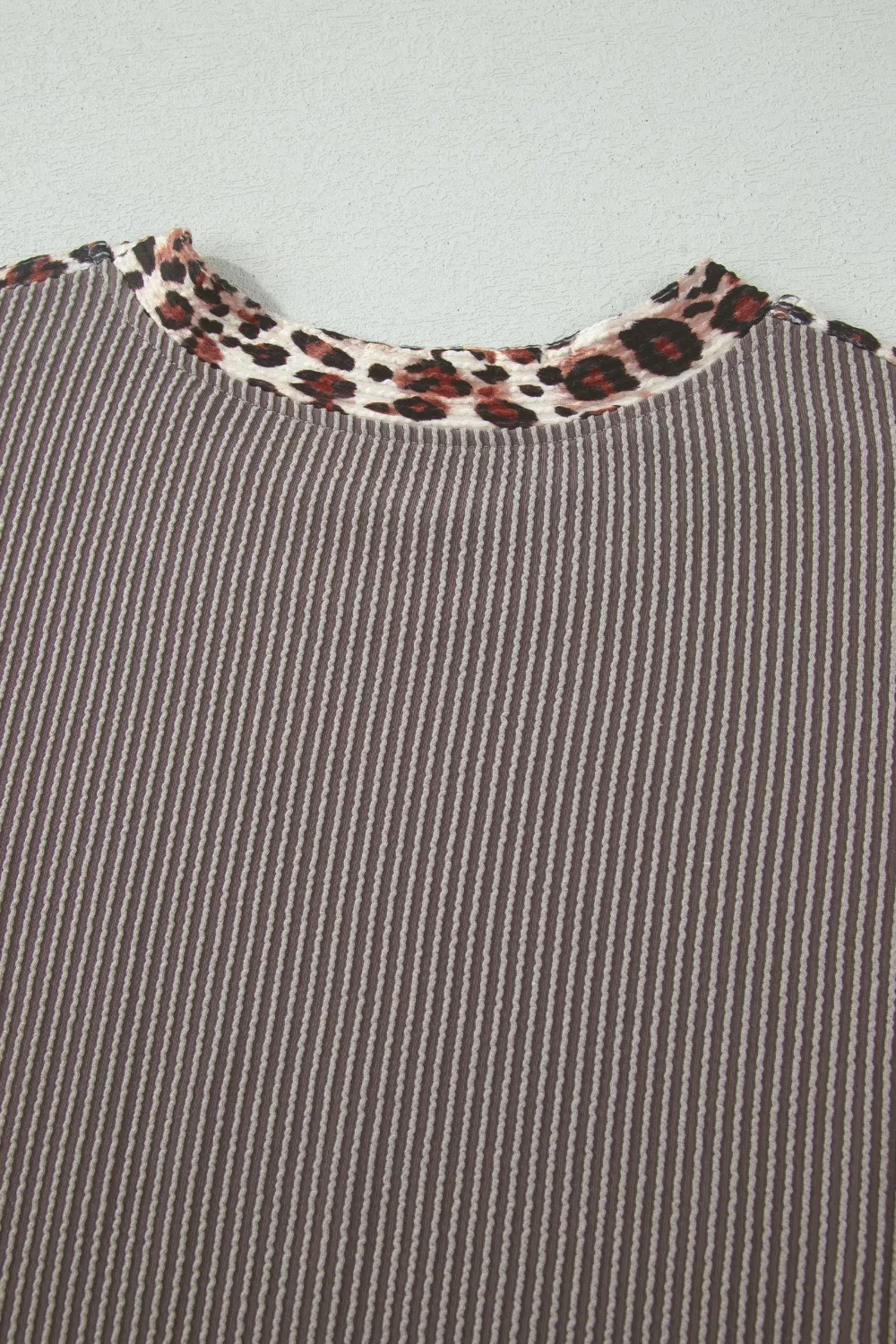Leopard Trim Ribbed Knit Tee and Shorts Set, image 6