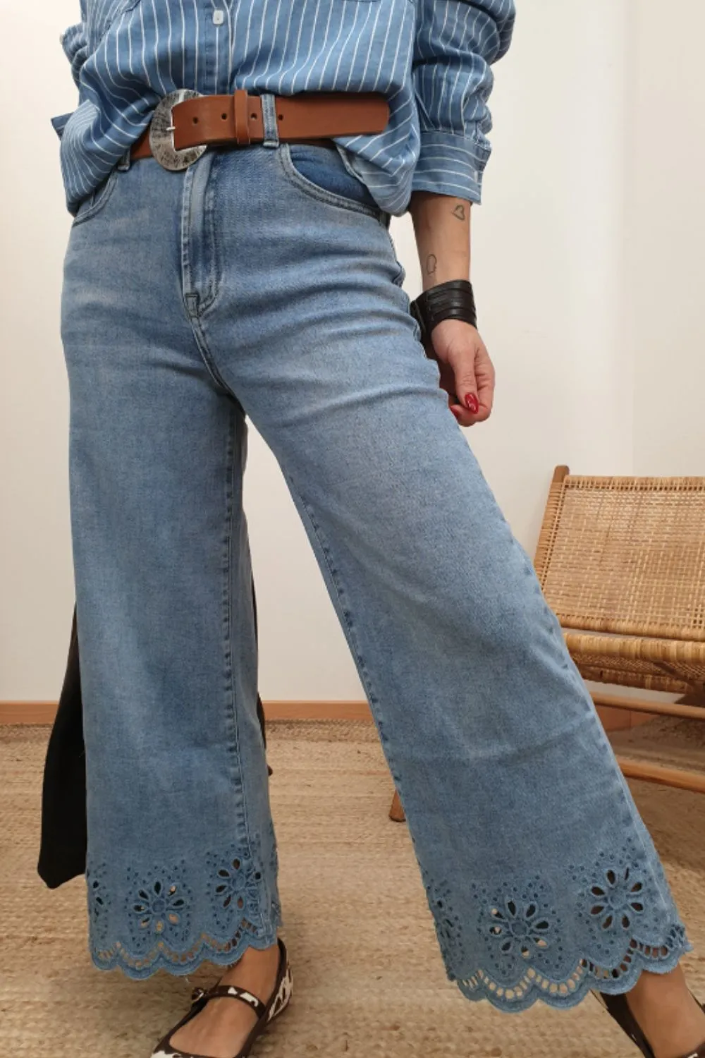 Lace Detail Cropped Wide Leg Jeans, image 5