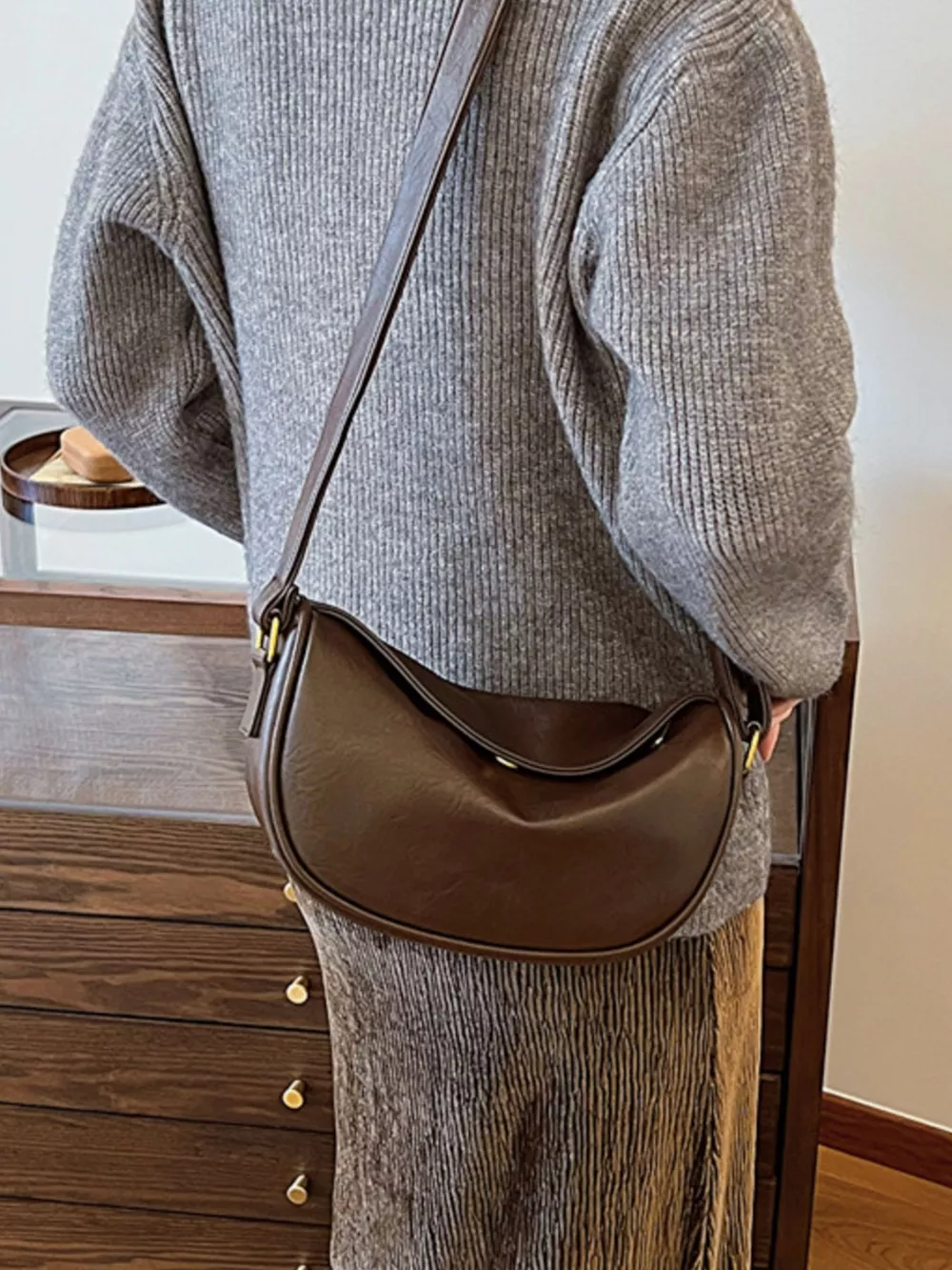 Elegant PU Leather Crescent Crossbody Bag, image 3