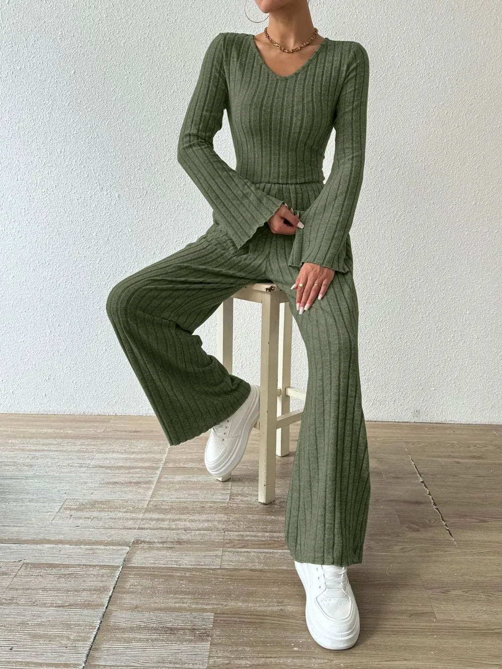 Ribbed V-Neck Long Sleeve Top and Pocketed Pants Set, image 9
