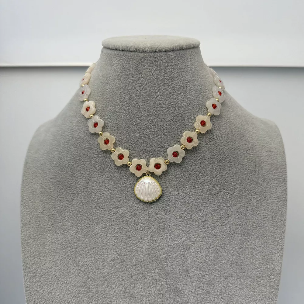 Charming Shell Pendant Beaded Necklace, image 6