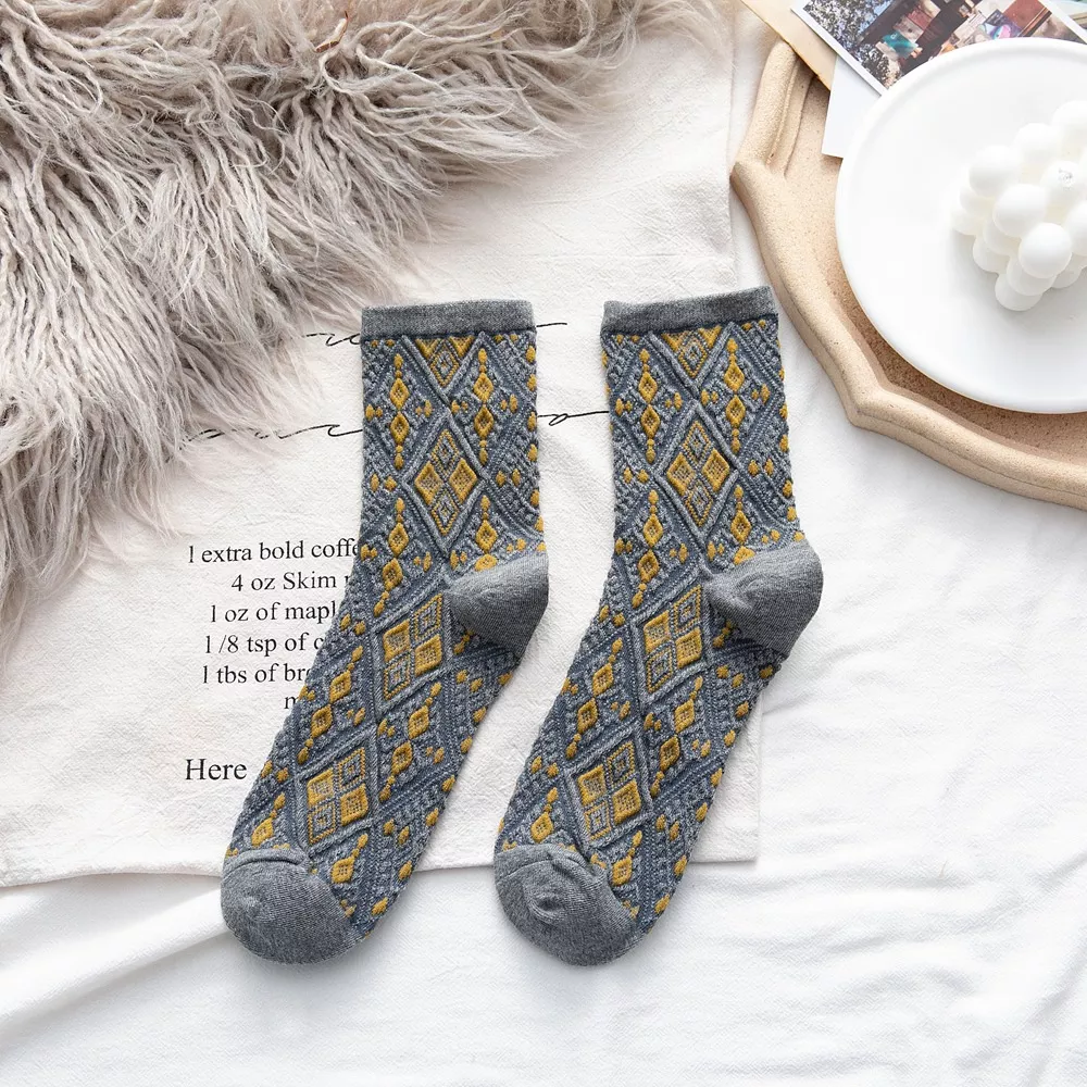 Vintage Argyle Patterned Mid-Calf Socks, image 2