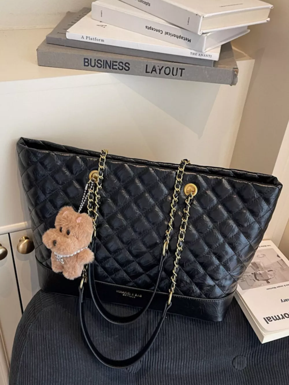 Quilted Chain Shoulder Bag, image 2