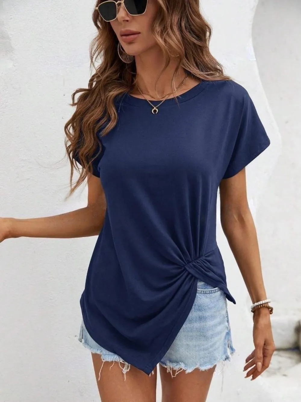 Asymmetric Hem Round Neck T-Shirt, image 5