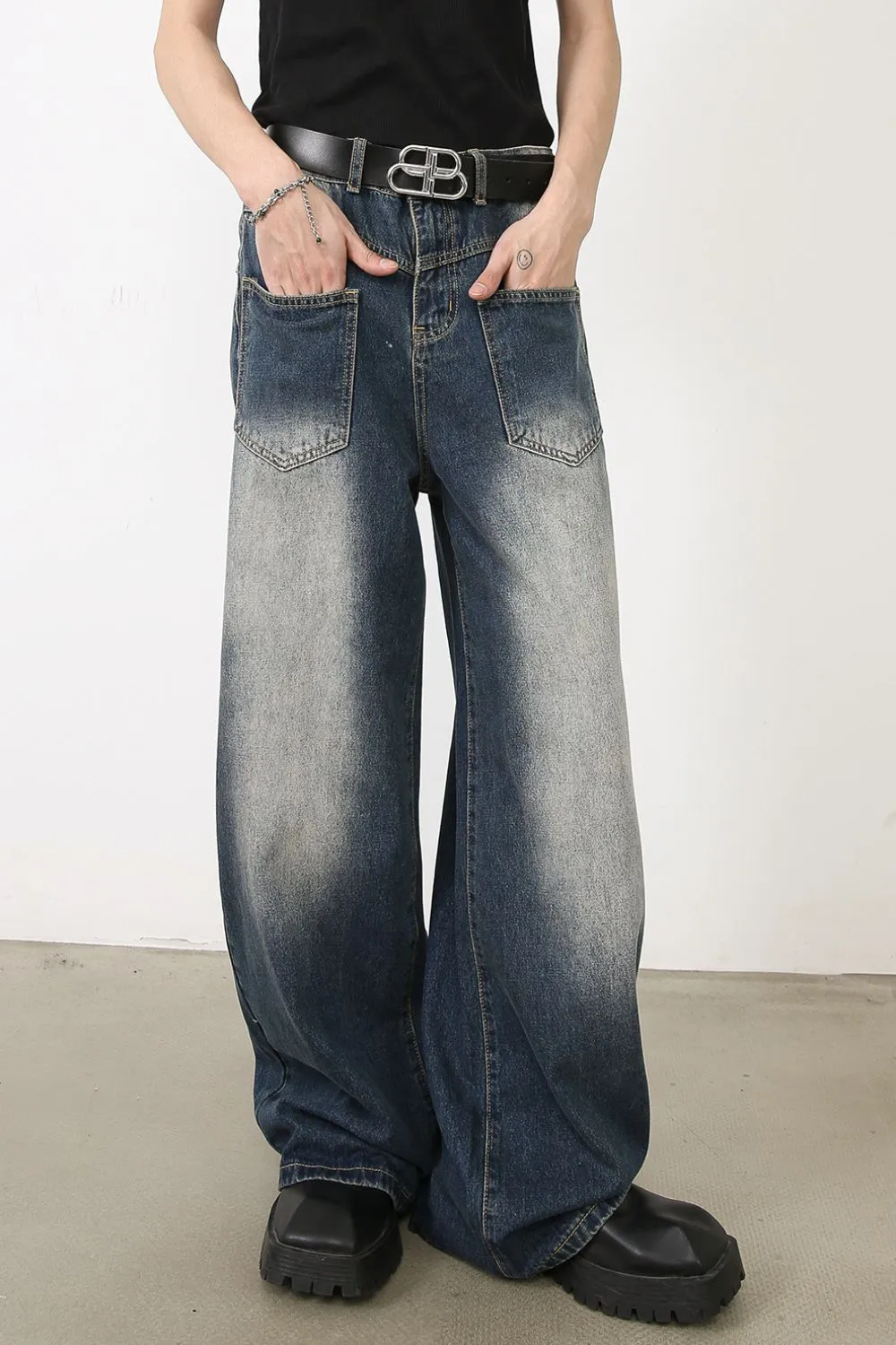 Men's Washed Wide Leg Jeans with Front Patch Pockets, image 2
