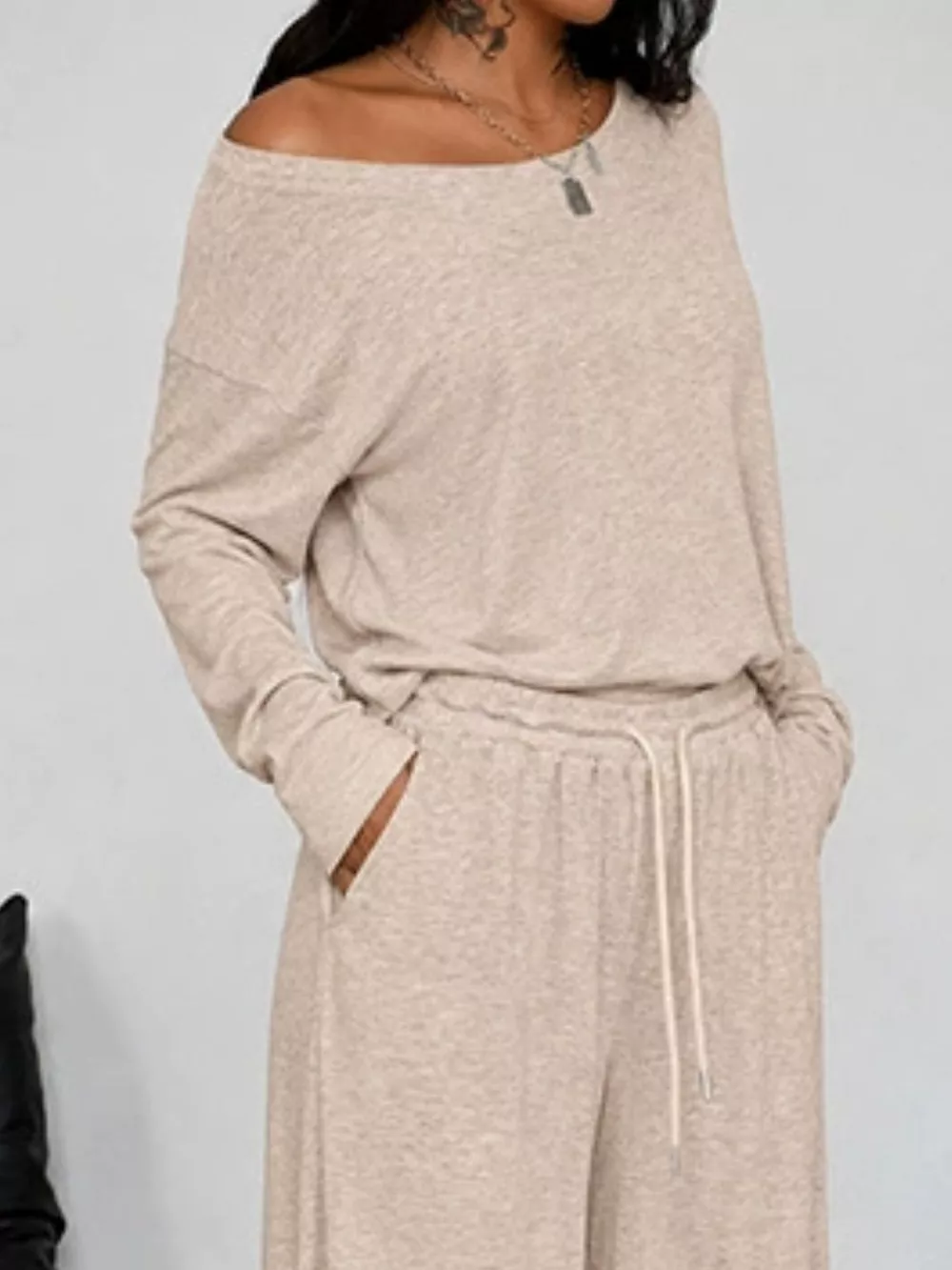 Full Size Comfortable Loose Fit One-Shoulder T-Shirt and Pants Set Plus Size, image 20