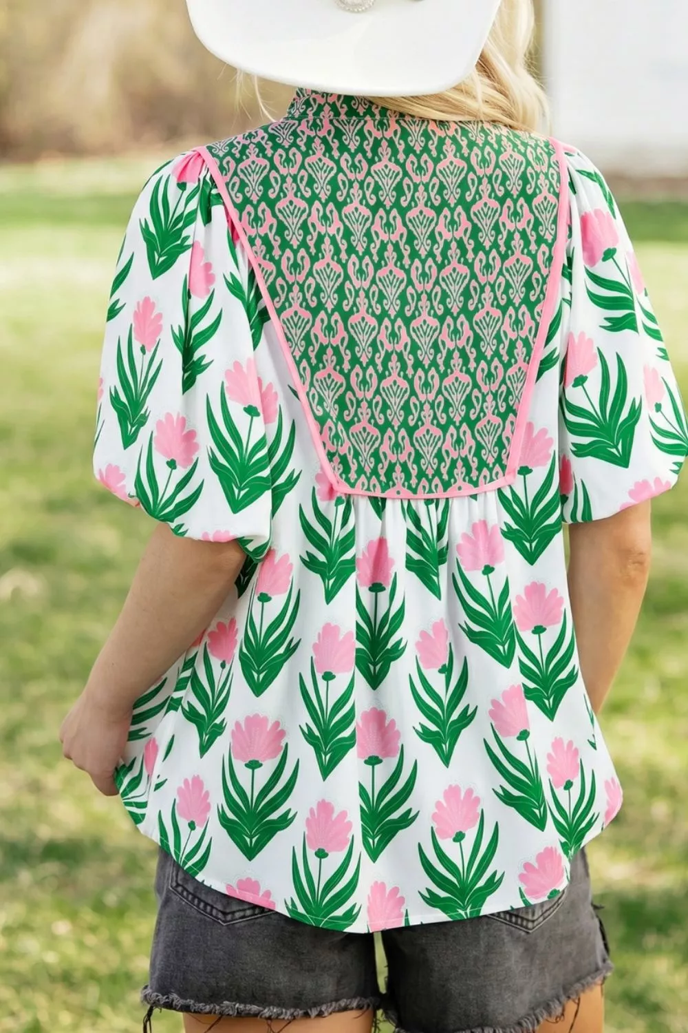 Multicolour Floral Print Puff Sleeve Contrast Bordered V Neck Blouse, image 2