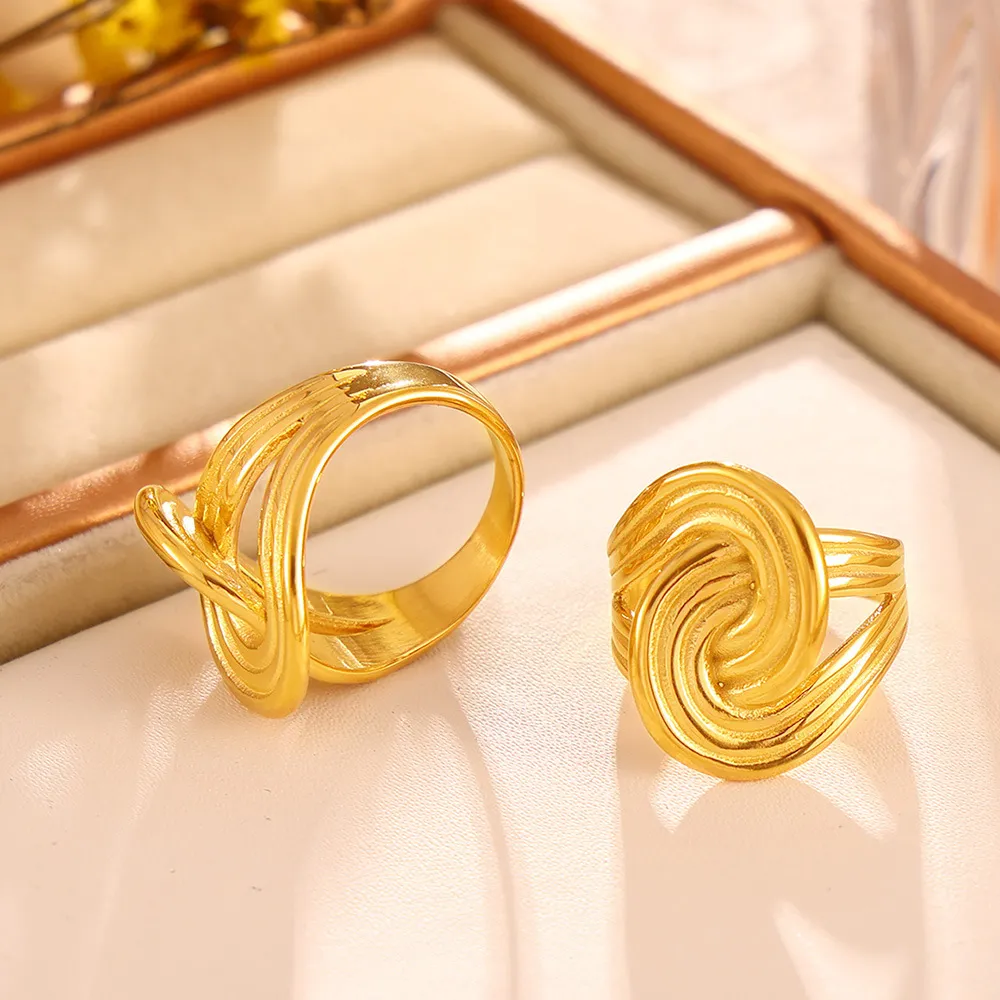 18K Gold-Plated Twisted Ring, image 3