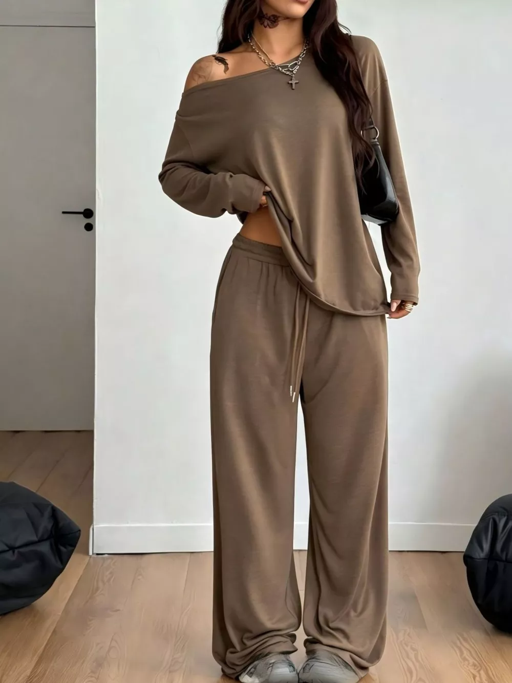Full Size Comfortable Loose Fit One-Shoulder T-Shirt and Pants Set Plus Size, image 16