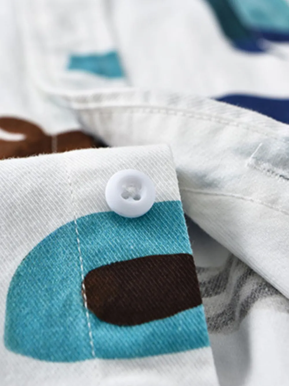 Men's Plus Size Printed Button Up Short Sleeve Shirt, image 9