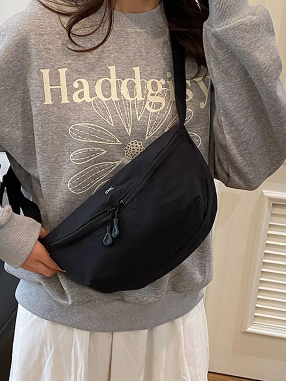 Lightweight Canvas Sling Bag, image 3