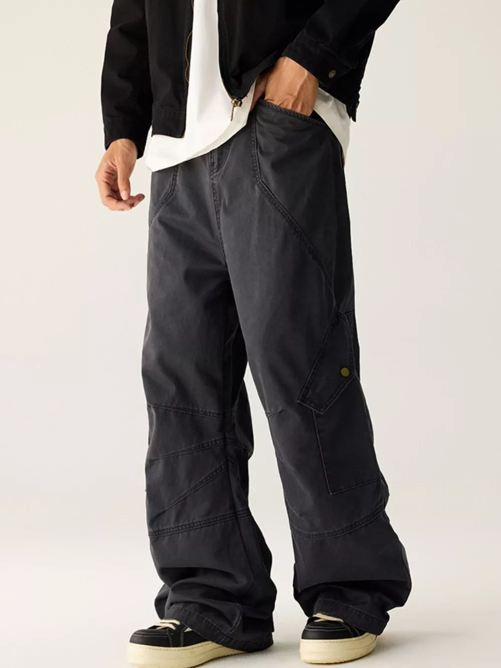 Men's Wide Leg Cargo Pants, image 3