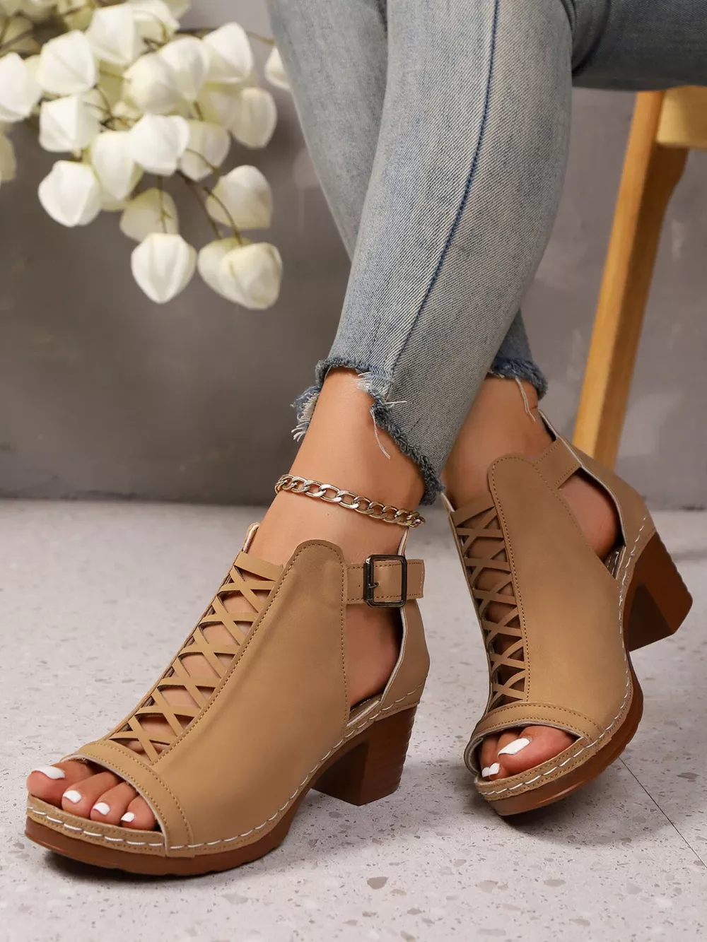 Crisscross Peep Toe Block Heels Sandals, image 4