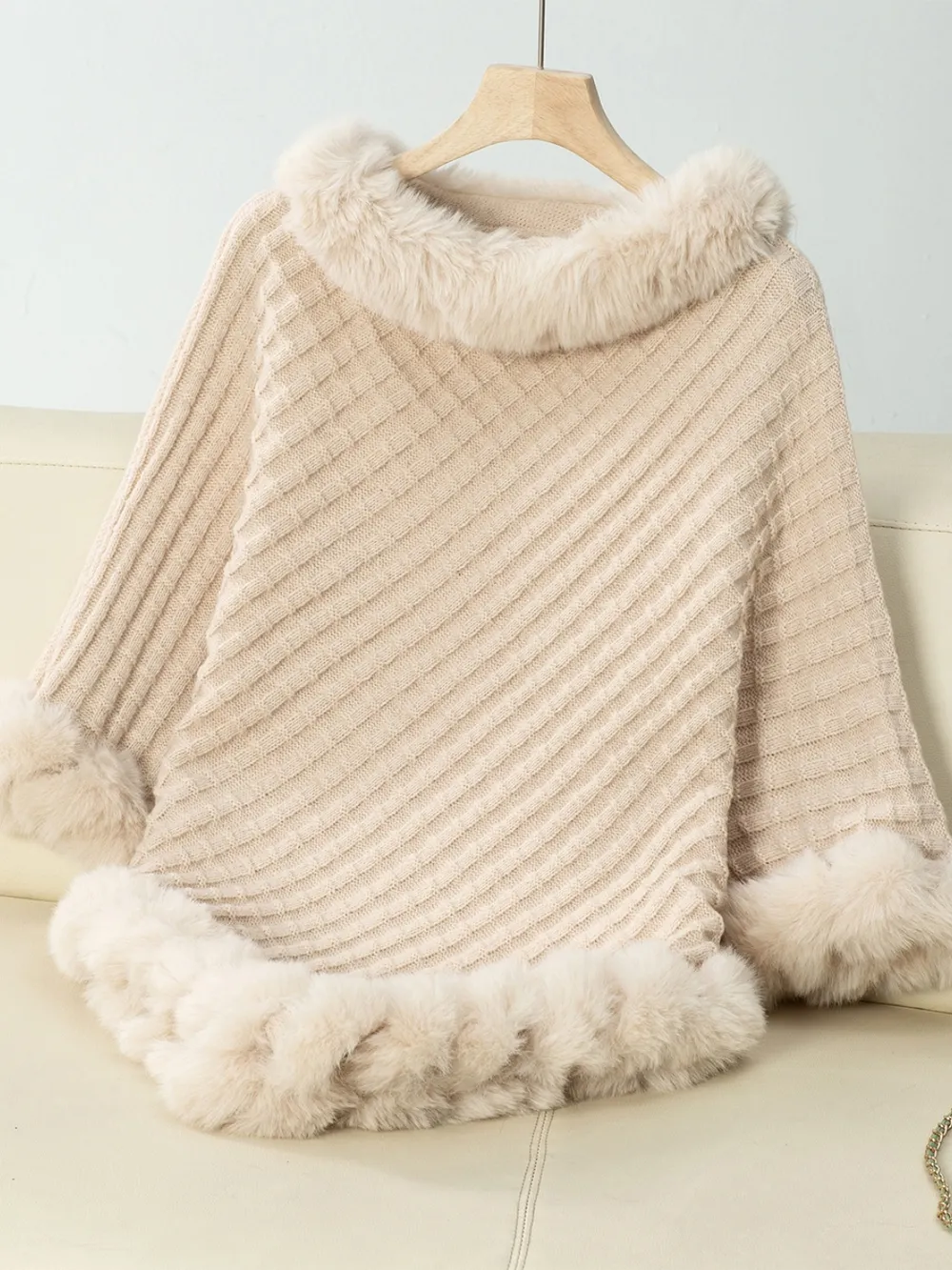 Fuzzy Trim Texture Three-Quarter Sleeve Poncho, image 5