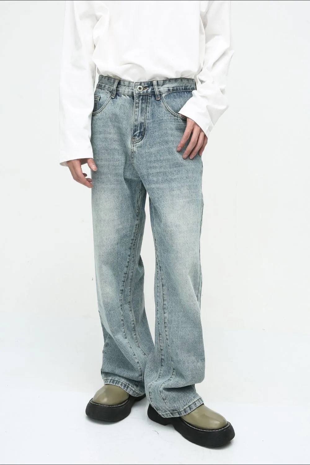 Mid Rise Jeans with Pockets, image 4